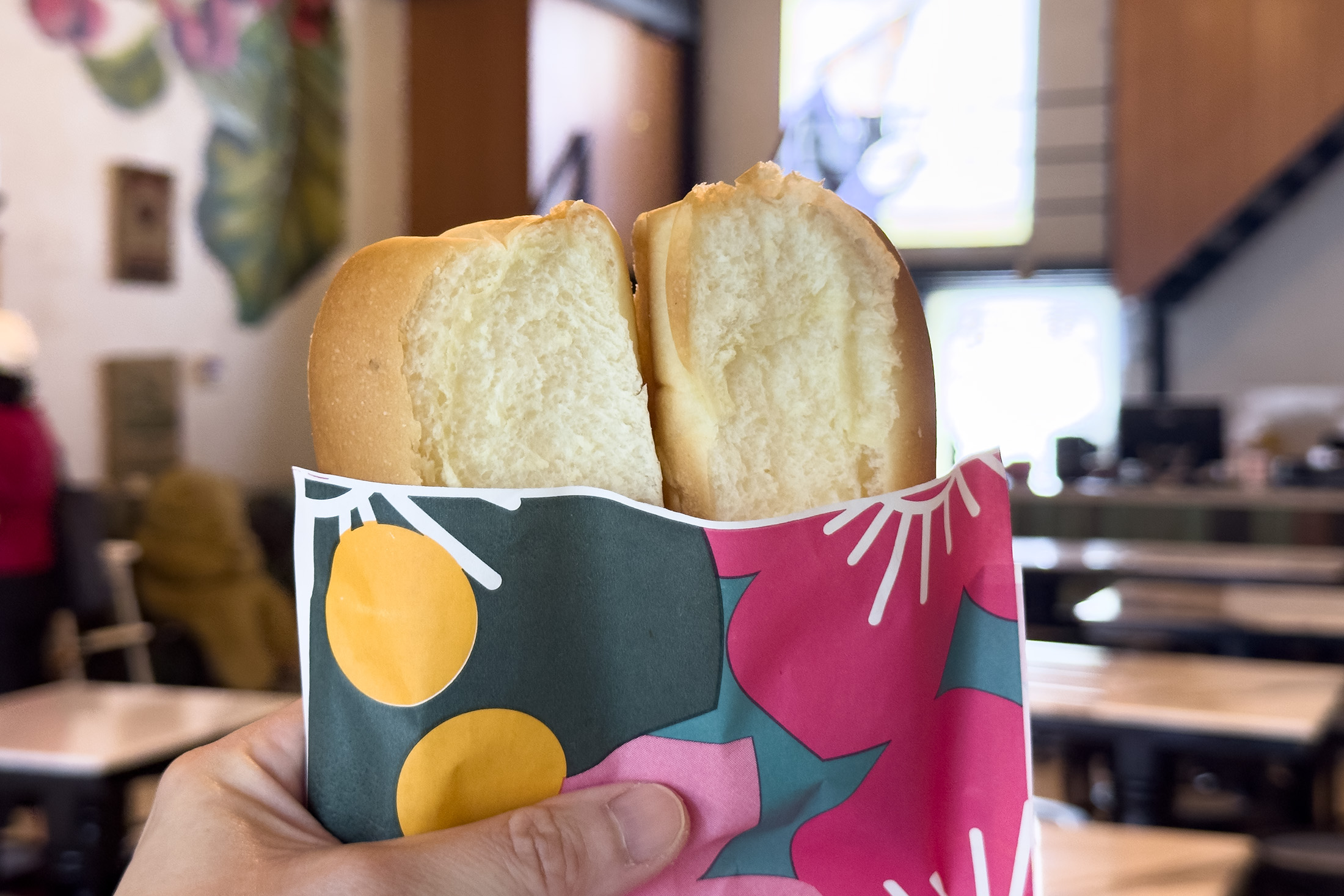 來到咖啡廠即便不喝咖啡，也可以點一組「Espresso冰淇淋＋吐司」的組合，滋味挺不錯的。（馬幣10元／組，約NT$76）