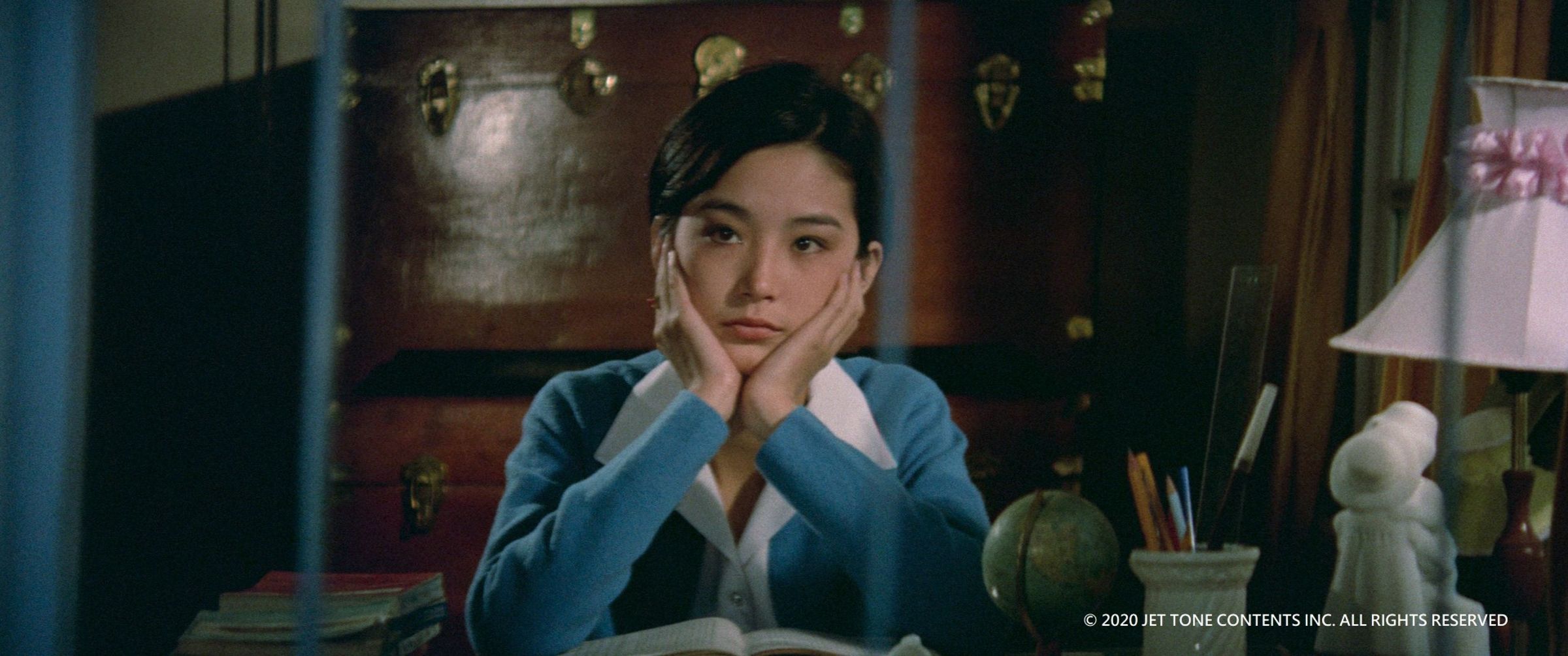 林青霞19歲首次出演便以宋存壽、郁正春導演的《窗外》躍身大銀幕，當年在版權爭議下，未在台灣院線放映，終於在林青霞獲頒第60屆金馬獎終身成就獎時上映。（金馬執委會提供）