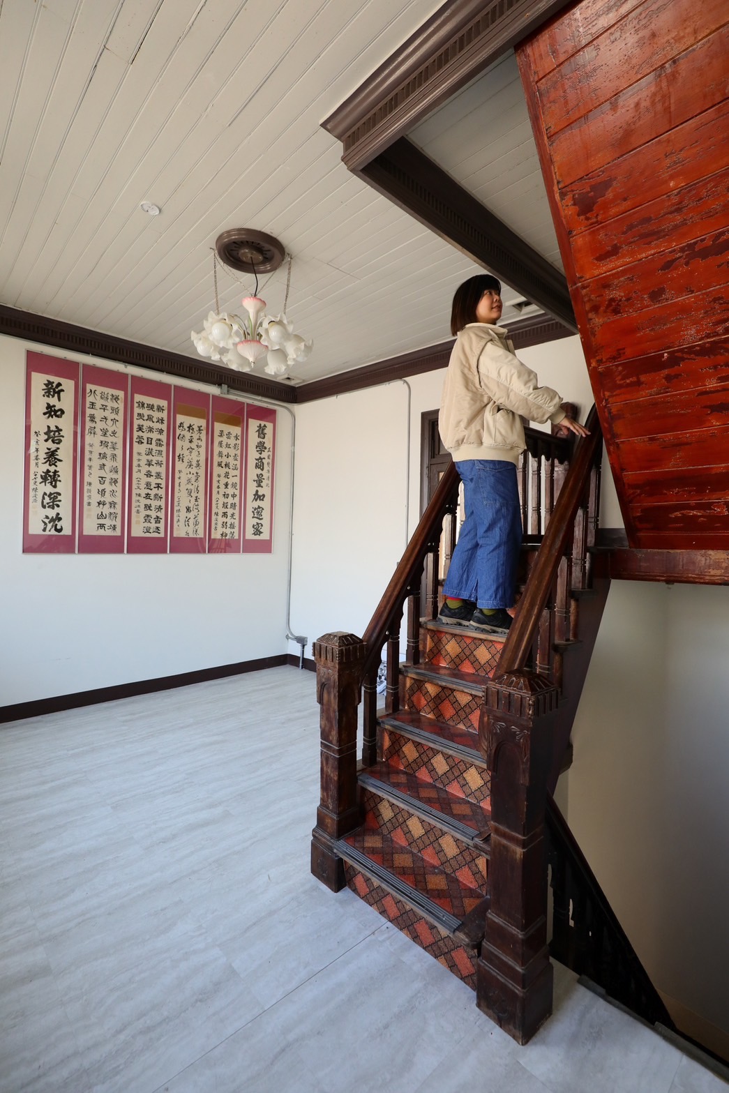 老屋中到處都是別有洞天的空間設計,每當你以為「就這樣」的時候,又會多出令人驚喜的空間。