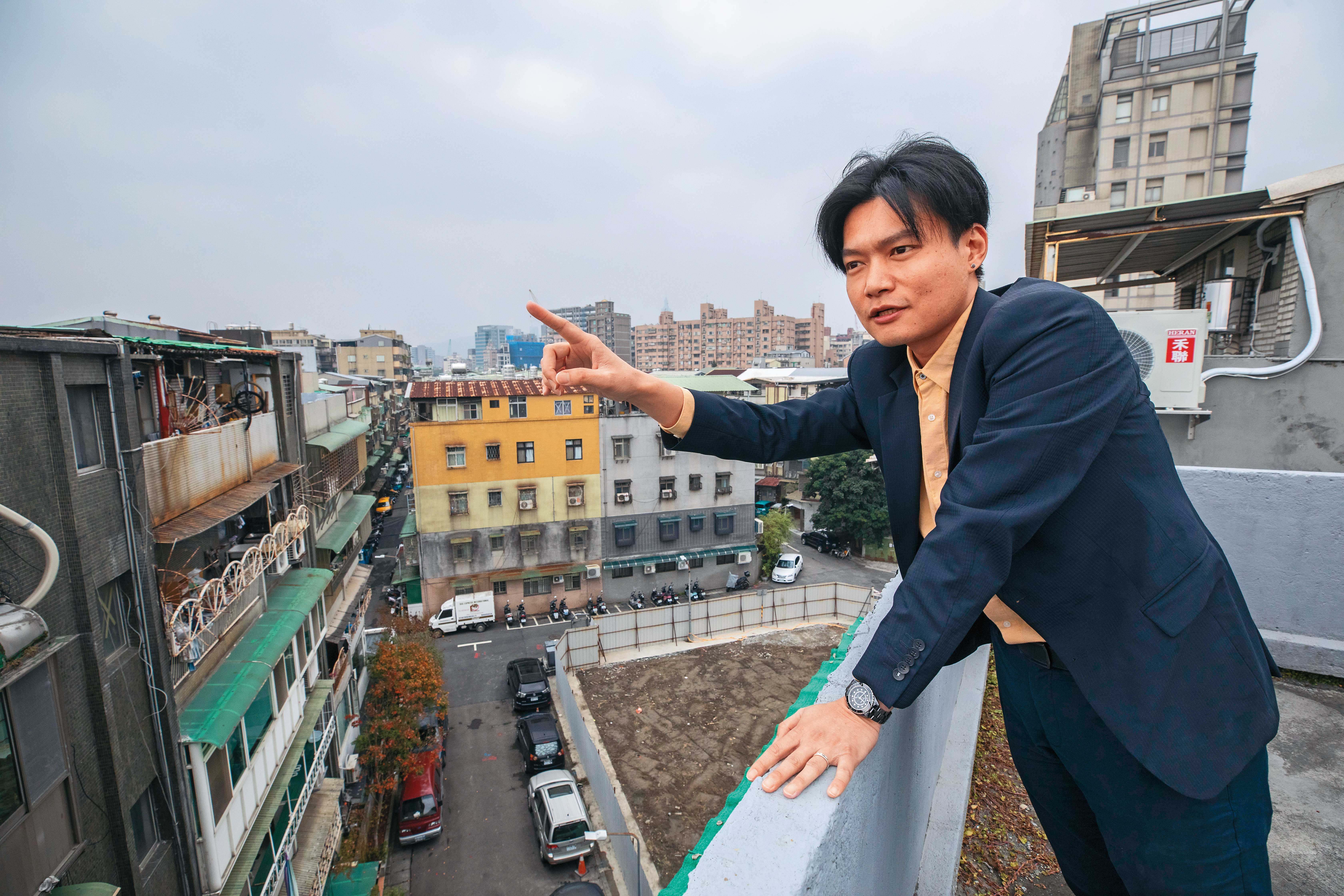 包租公林泰博專攻老公寓，投報率嚴控5％門檻，在新北市坐擁4屋，月租金收入達17萬元。