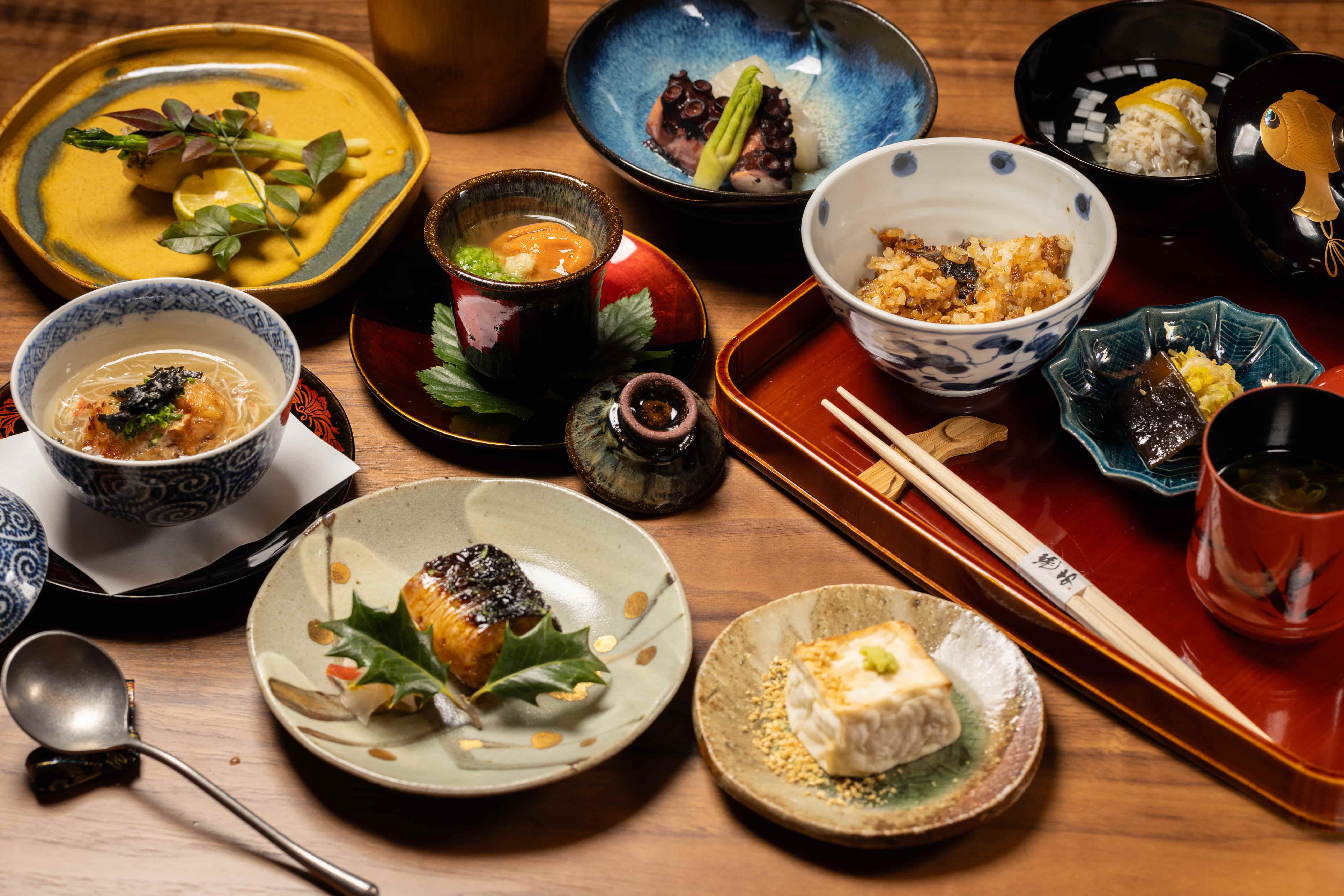 全預約制私宅日料「琥珀割烹」以來自日本的珍稀蔬菜與漁貨演繹季節感。