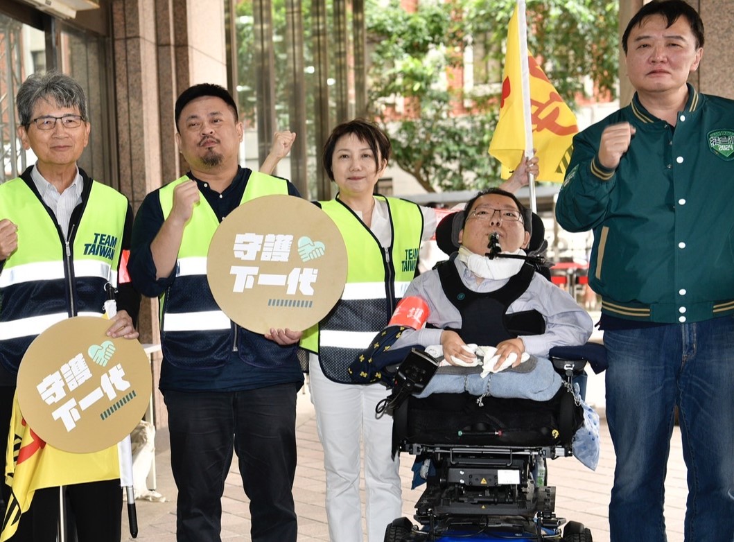 陳俊翰律師為身障人士，本屆受邀擔任民進黨不分區立委候選人第16名。（本刊資料照）