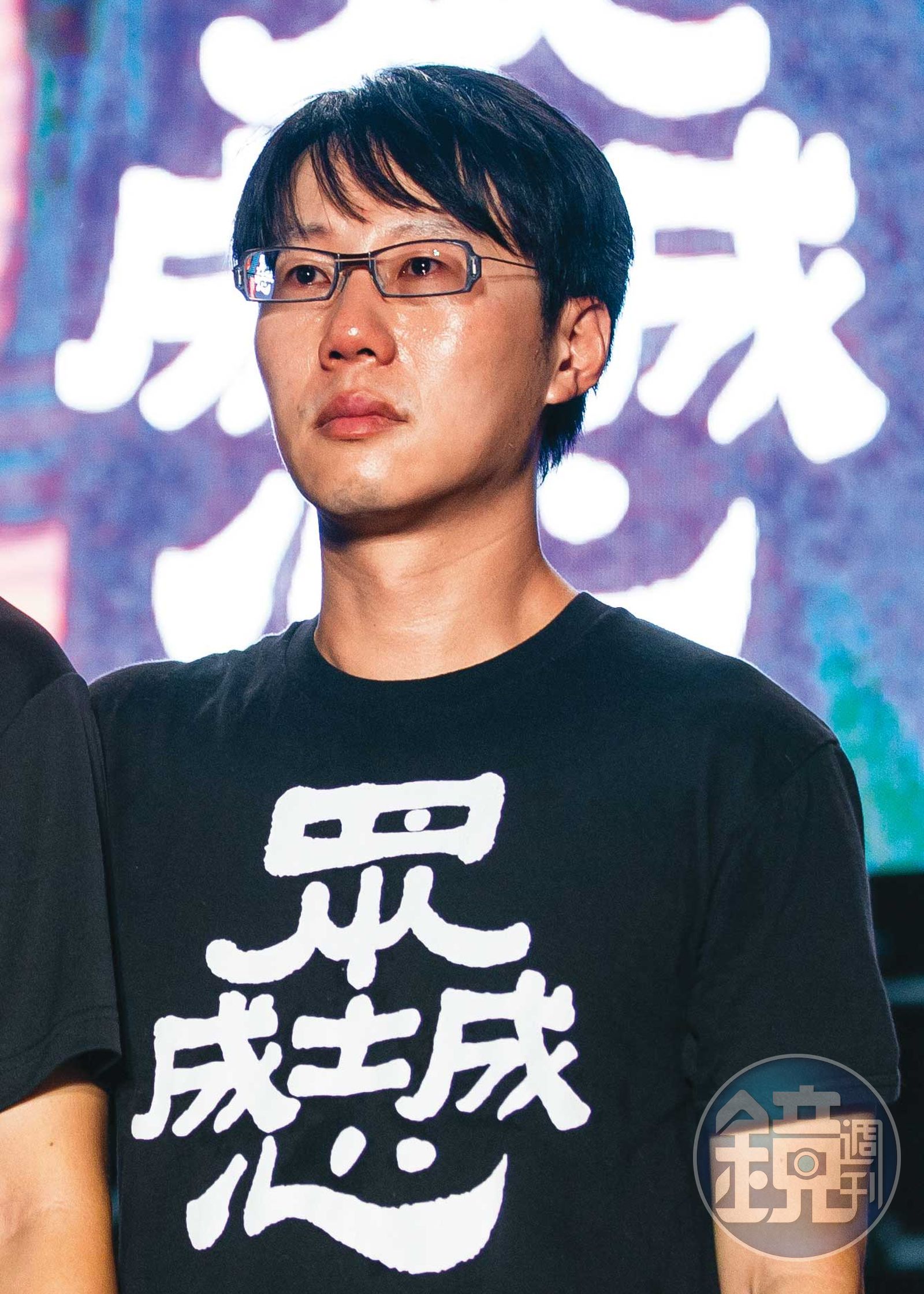 陳冠榮舉當年罷韓為例,在罷團群組進行募款教戰守則。