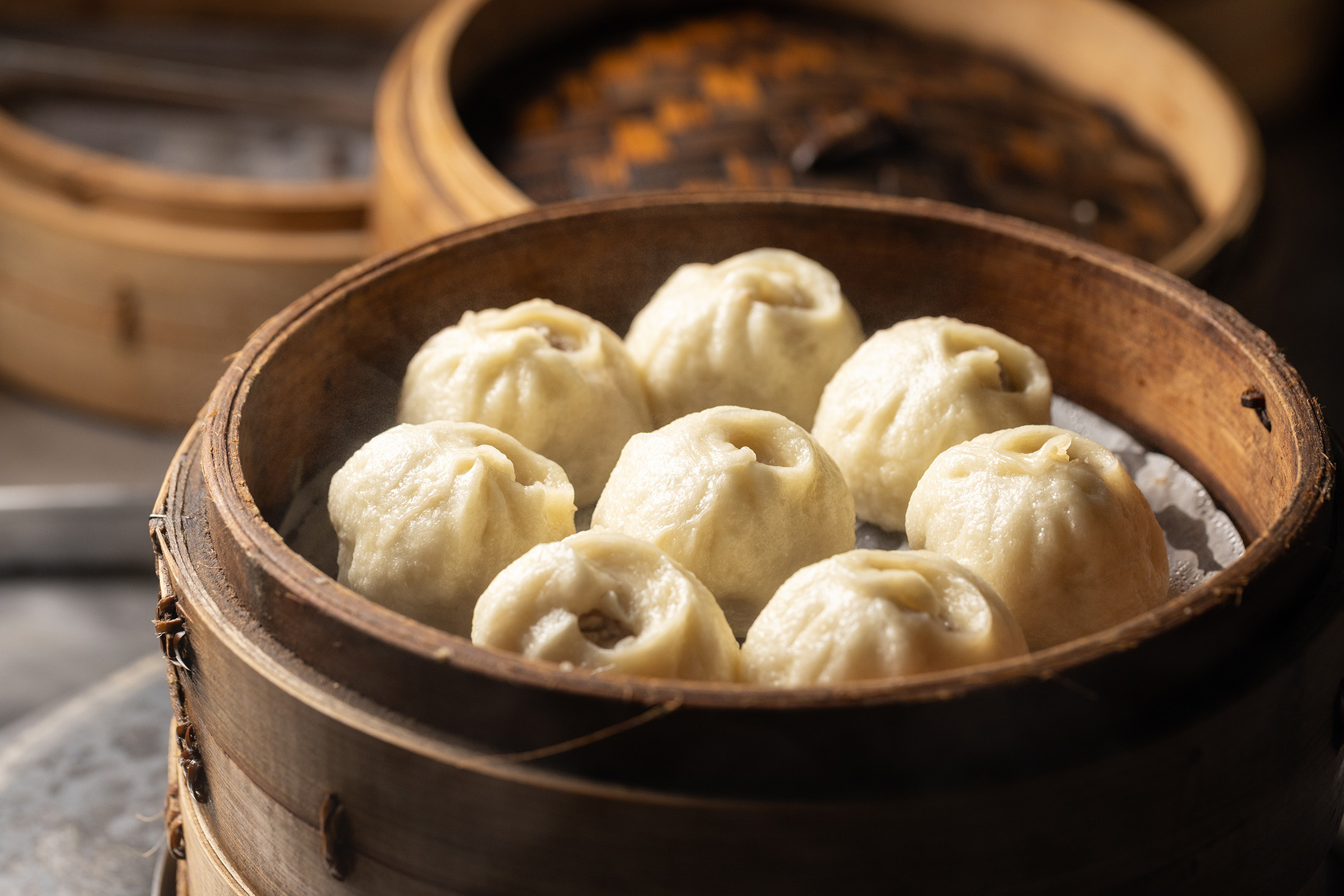 吉利街的「小籠包」每天只從早上6點半賣到9點，要吃得趁早。（80元／8顆）