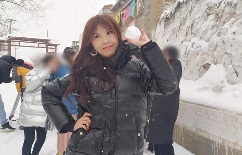 劉樂妍公開喊話，若館長想辦居住證，她願提供自己租約協助他申請。（翻攝劉樂妍臉書）