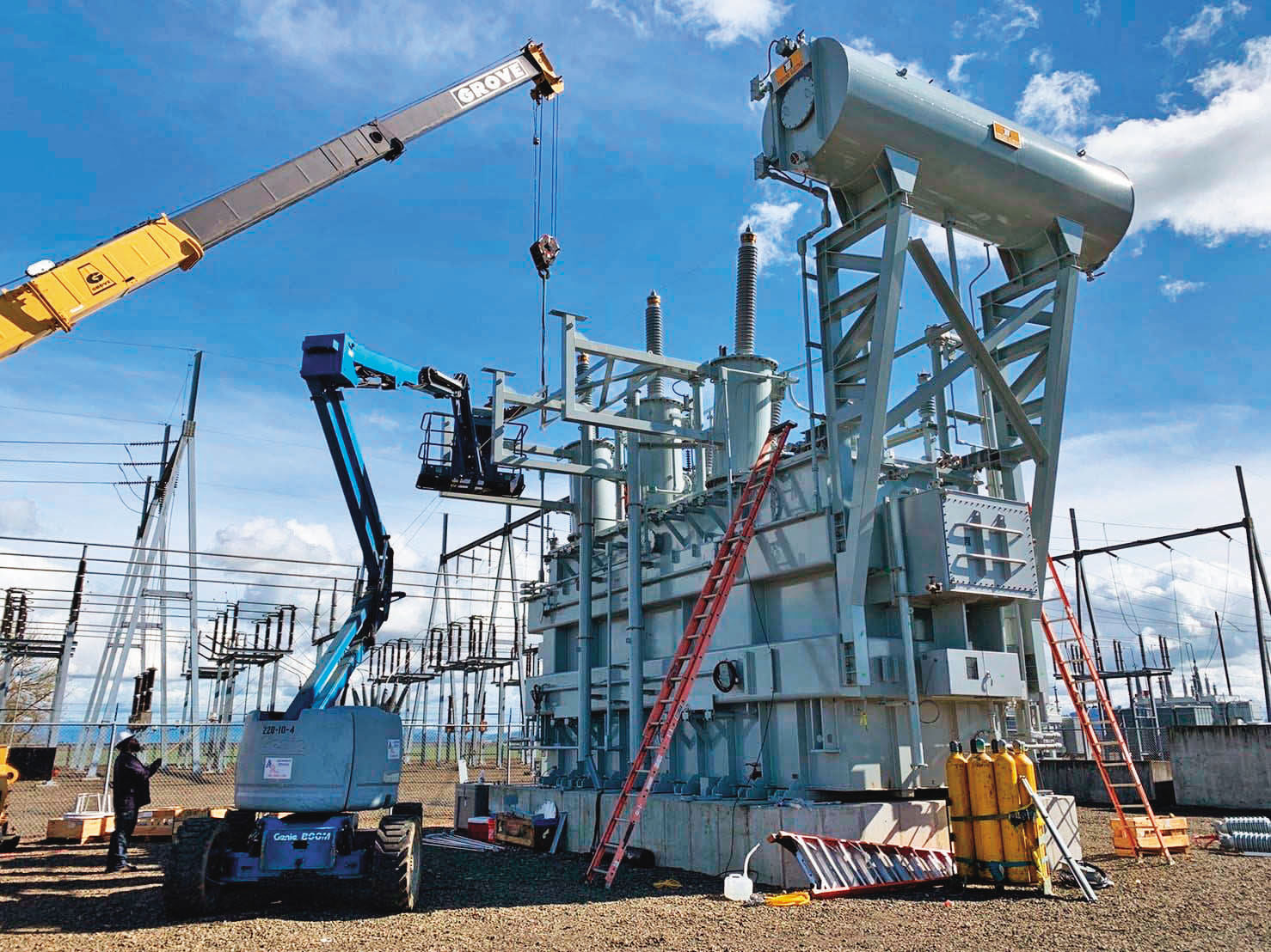 國內重電大廠華城電機轉骨有成，去年營收、獲利超亮眼。（翻攝華城電機臉書）