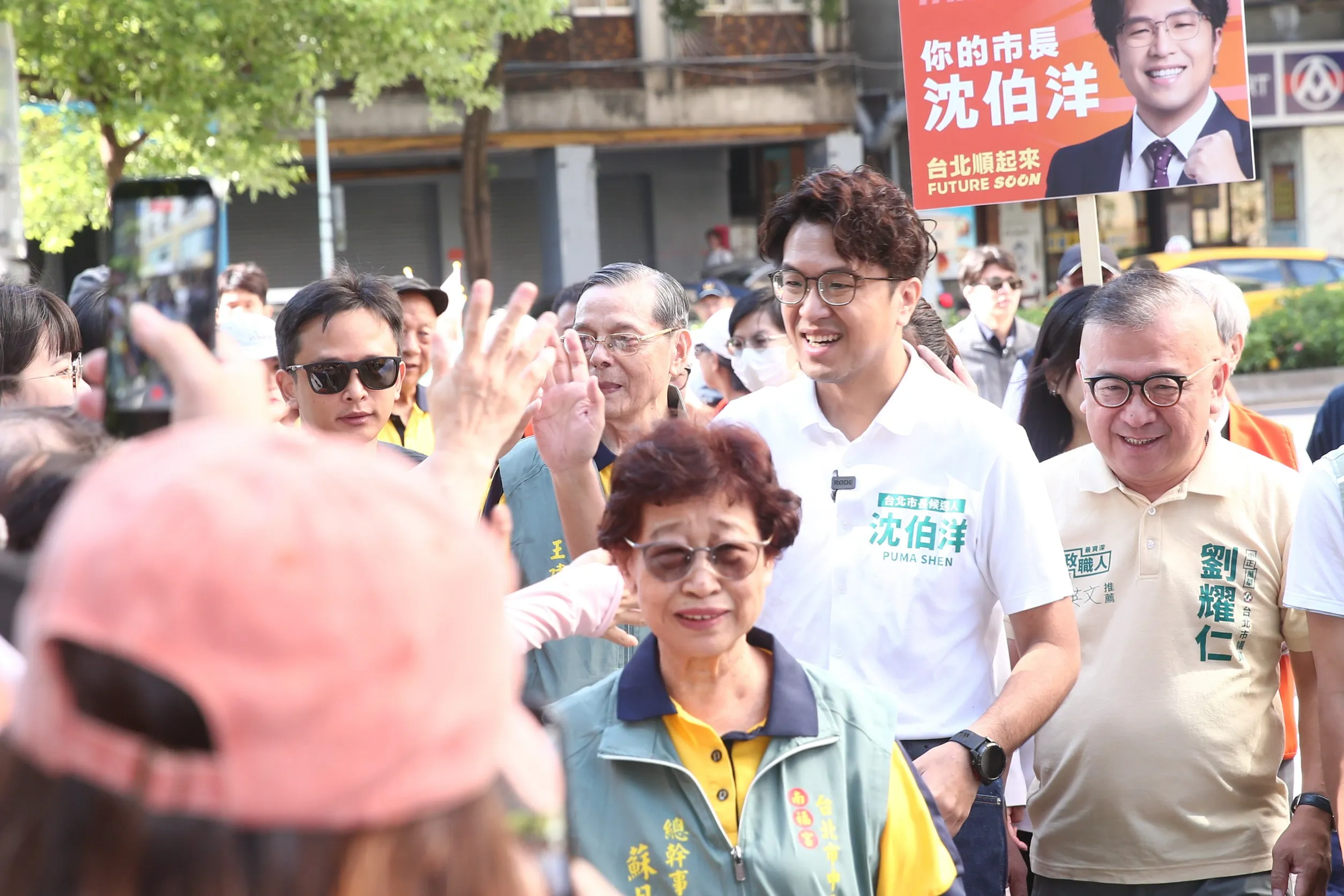 市長選舉變滷肉飯大戰！　金峰老闆娘現身力挺沈伯洋：像自己家孩子