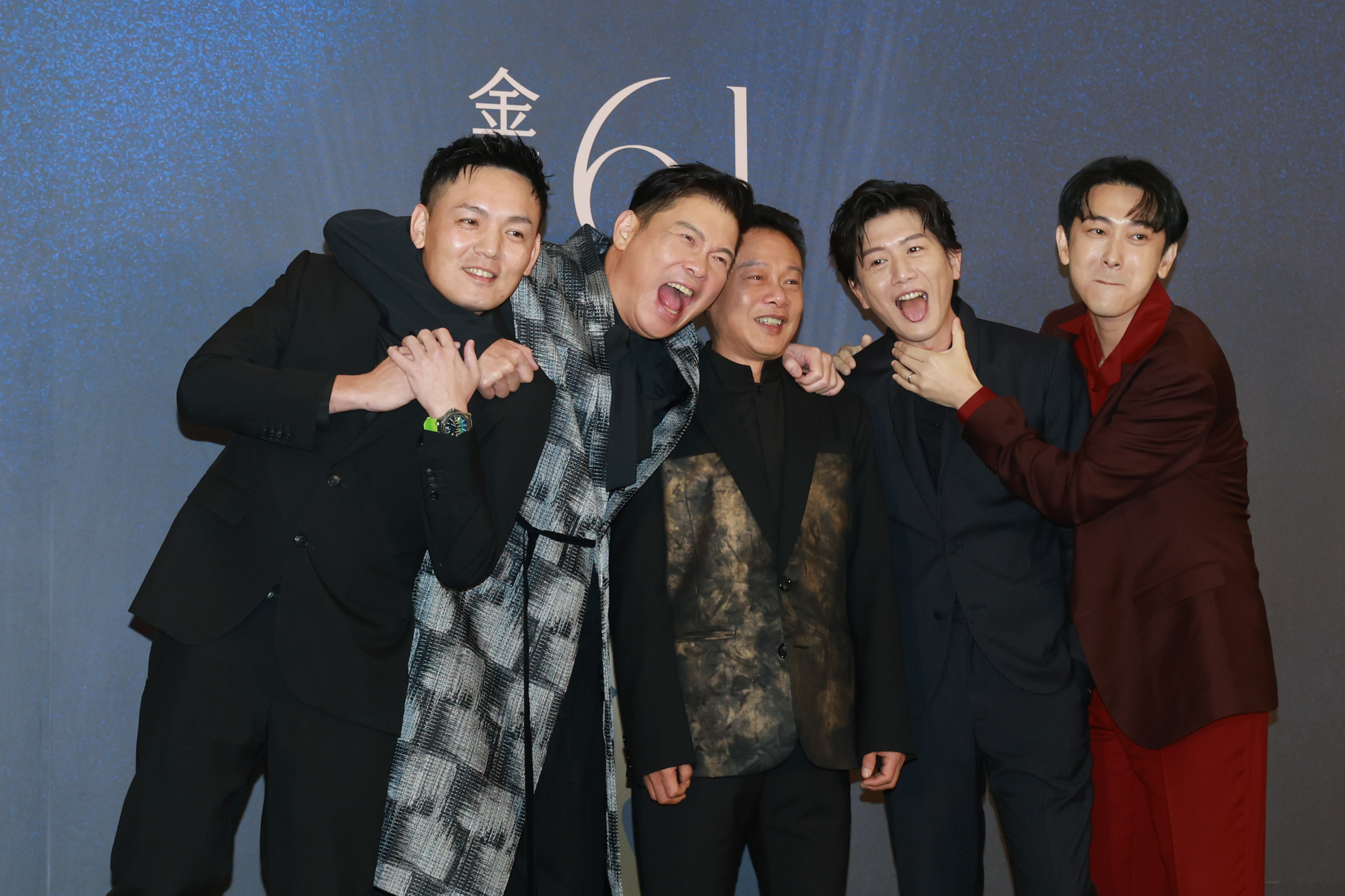 春風（左起）、曾國城、李康生、莫子儀、施名帥一起上演男配角大亂鬥。