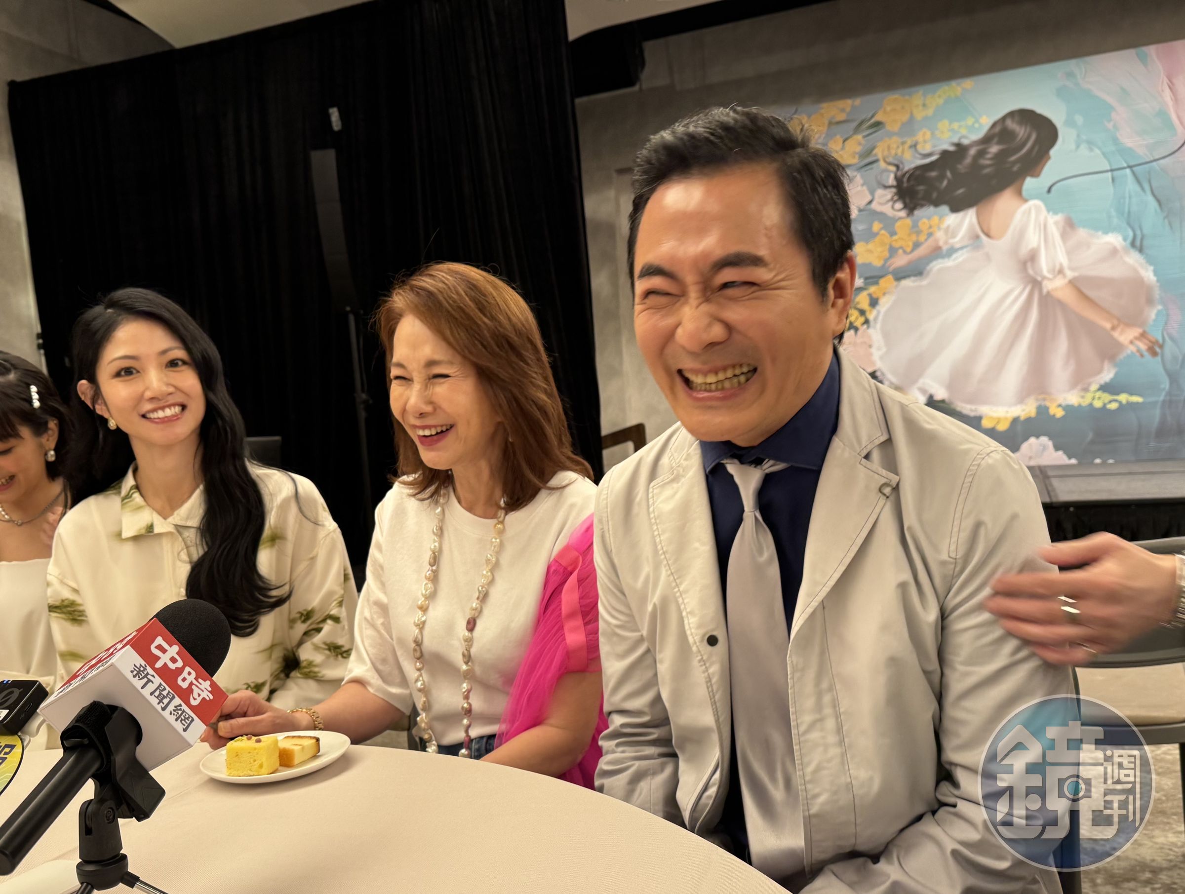 童星出身的湯志偉是在坐唯一和瓊瑤女士合作過的演員。