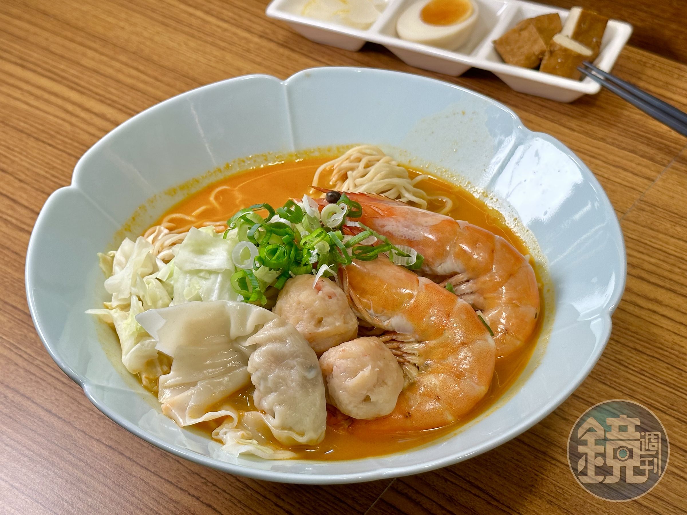 12月15日正式開幕的「樂蝦拉麵」，主打蝦味爆濃的蝦湯拉麵。