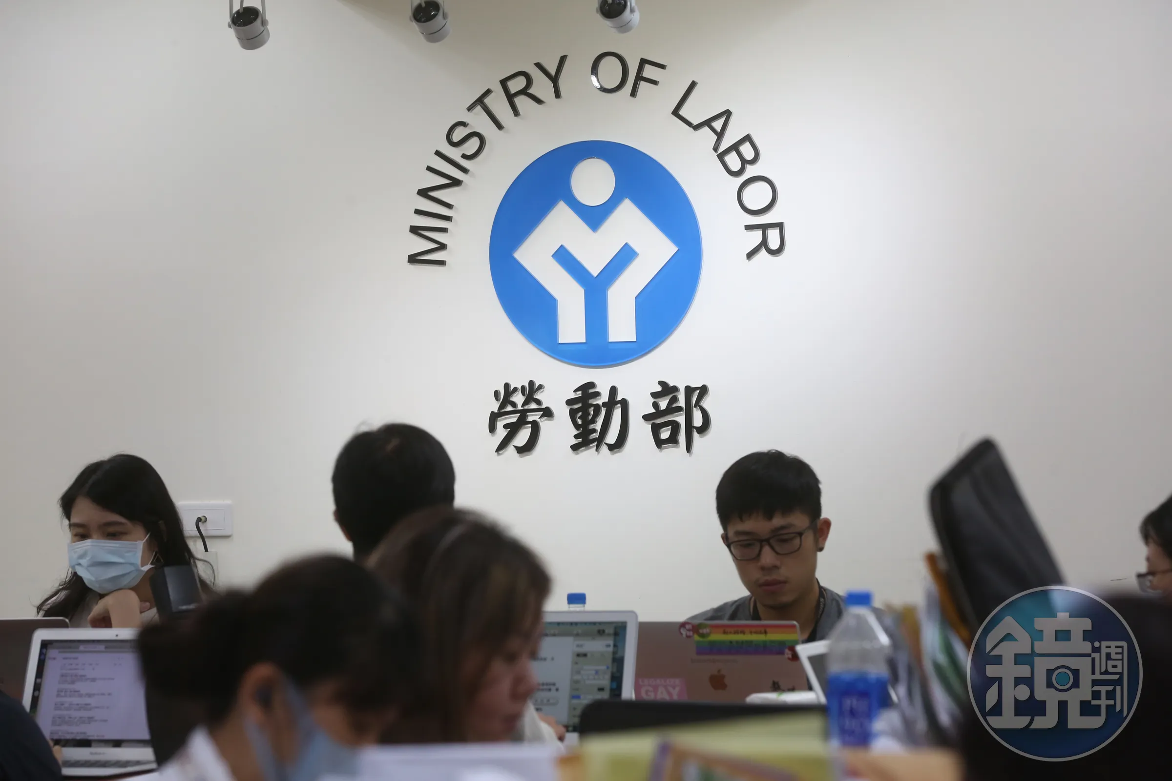 勞退新制近期修法納入30天猶豫期，勞工可在第一筆退休金入帳後30天變更領法。（示意圖，本刊資料照）
