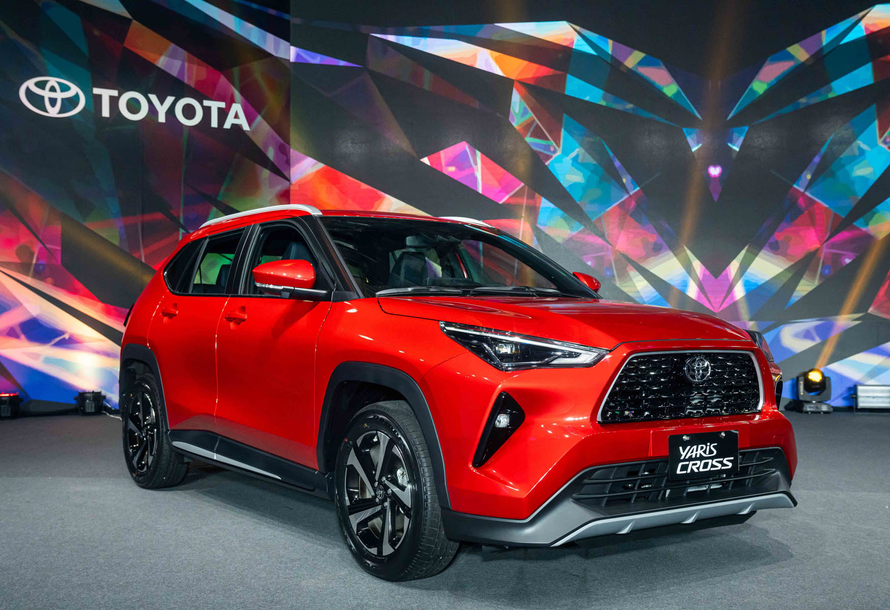 【新車登場】跨界玩樂鴨！TOYOTA YARiS CROSS