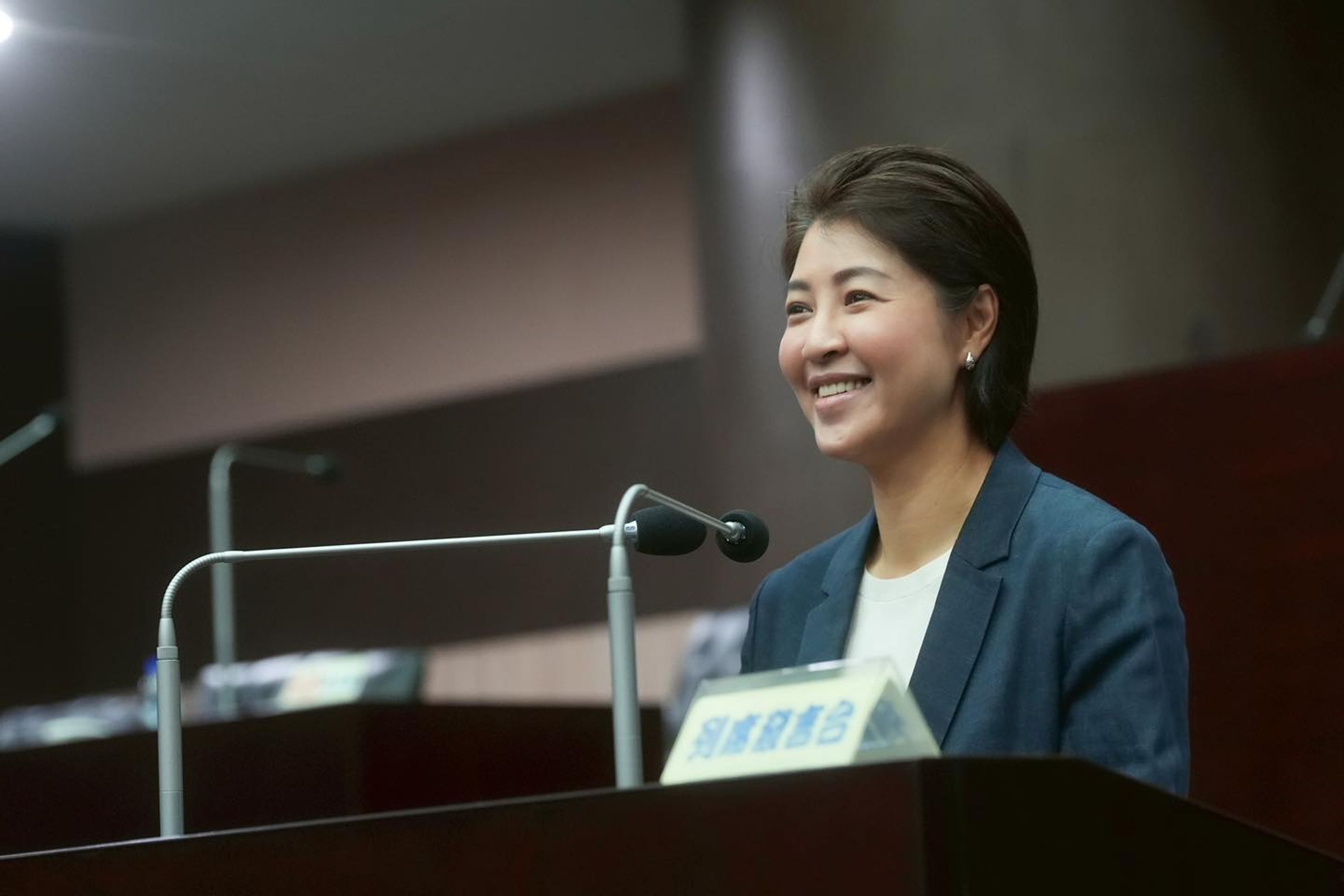 南投縣長許淑華宣布,4月起,南投縣65歲以上長輩及55歲以上原住民健保費由縣府全額負擔。(翻攝自臉書@許淑華)