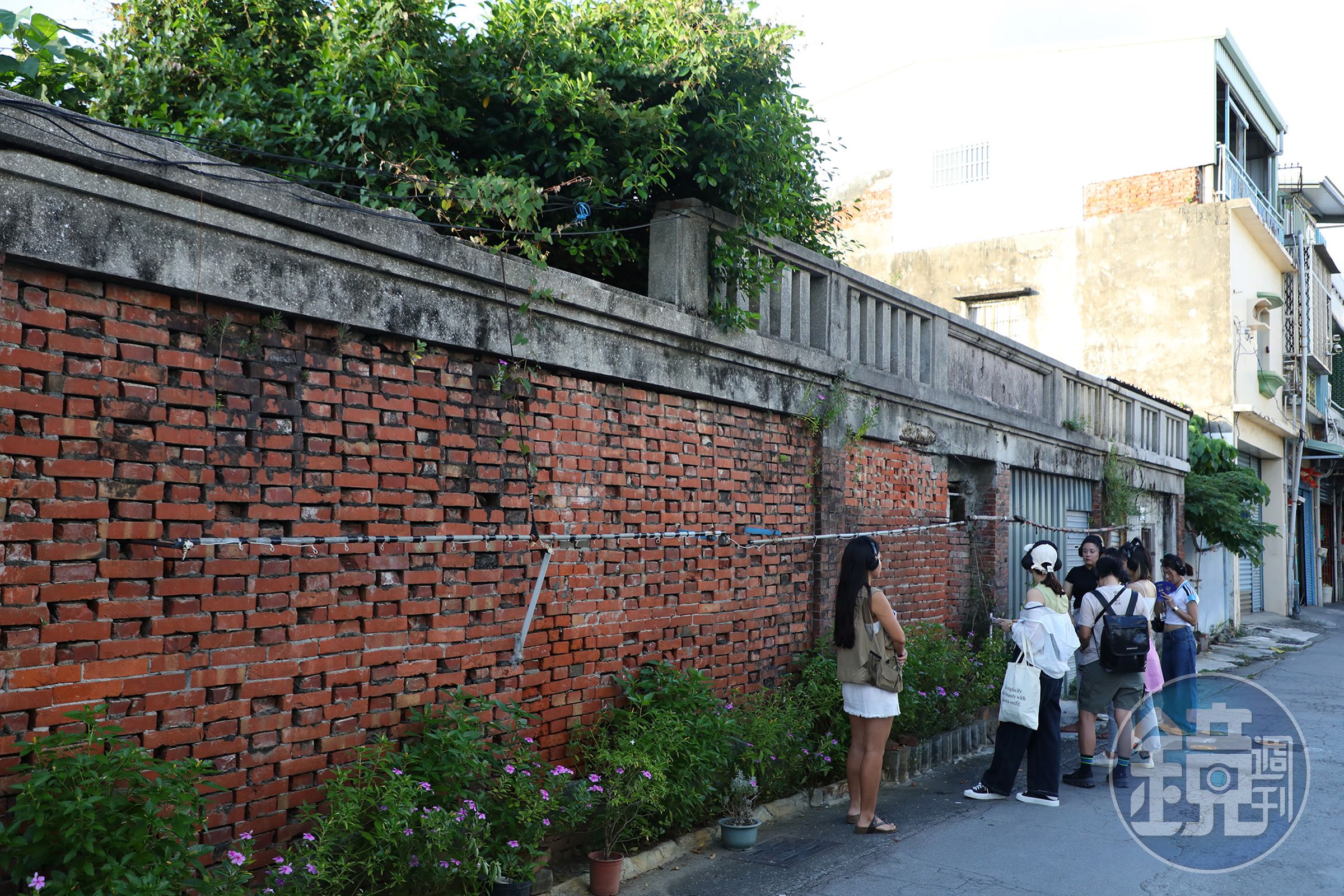 「共聲島 戀の時光町」帶領遊客走訪恆春鎮上的老建築,聆聽5段動人的故事。