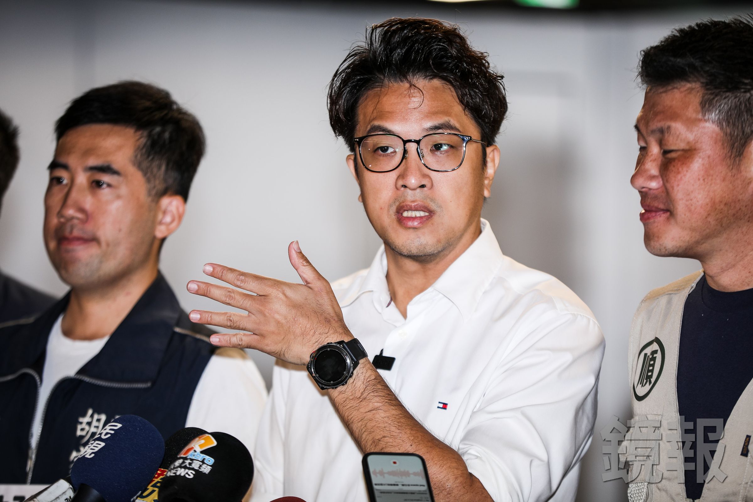 先前有消息傳出,沈伯洋將演八點檔《豆腐媽媽》,官方今天回應了。(鏡報鄒保祥攝)