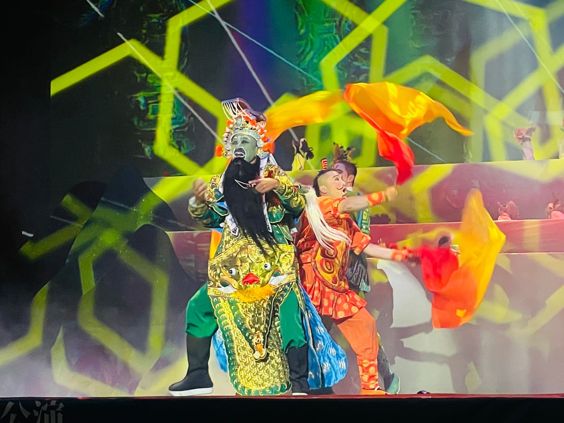 紙風車劇團在澎湖縣演藝廳呈獻三場《哪吒鬧龍宮》精彩演出。(紙風車劇團提供)
