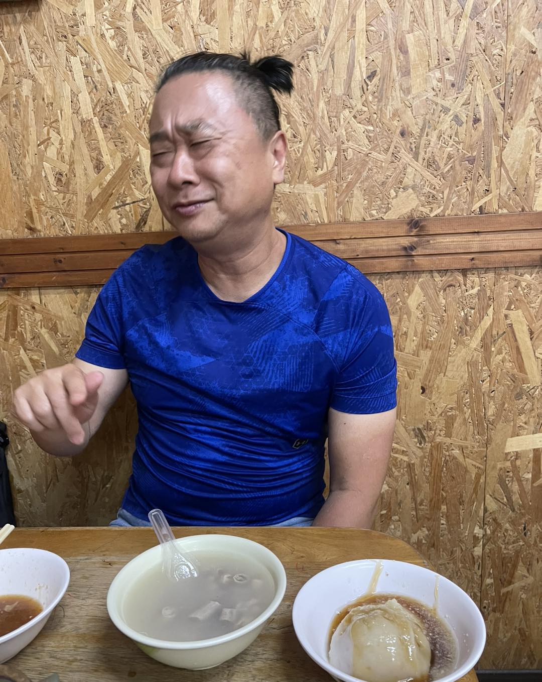 邰智源在網路主持節目,一度停播9個月魅力仍然不減。(翻攝自邰智源臉書)