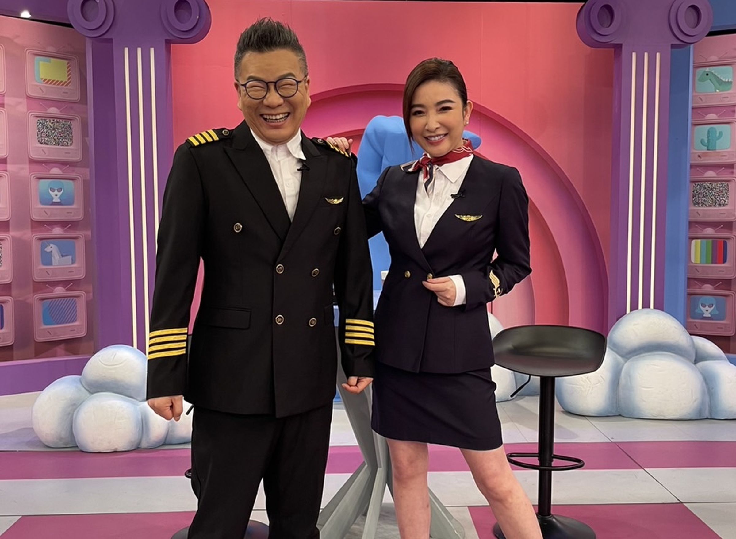 許維恩護照不離身,被搭檔沈玉琳虧是通輯犯。(東森超視提供)