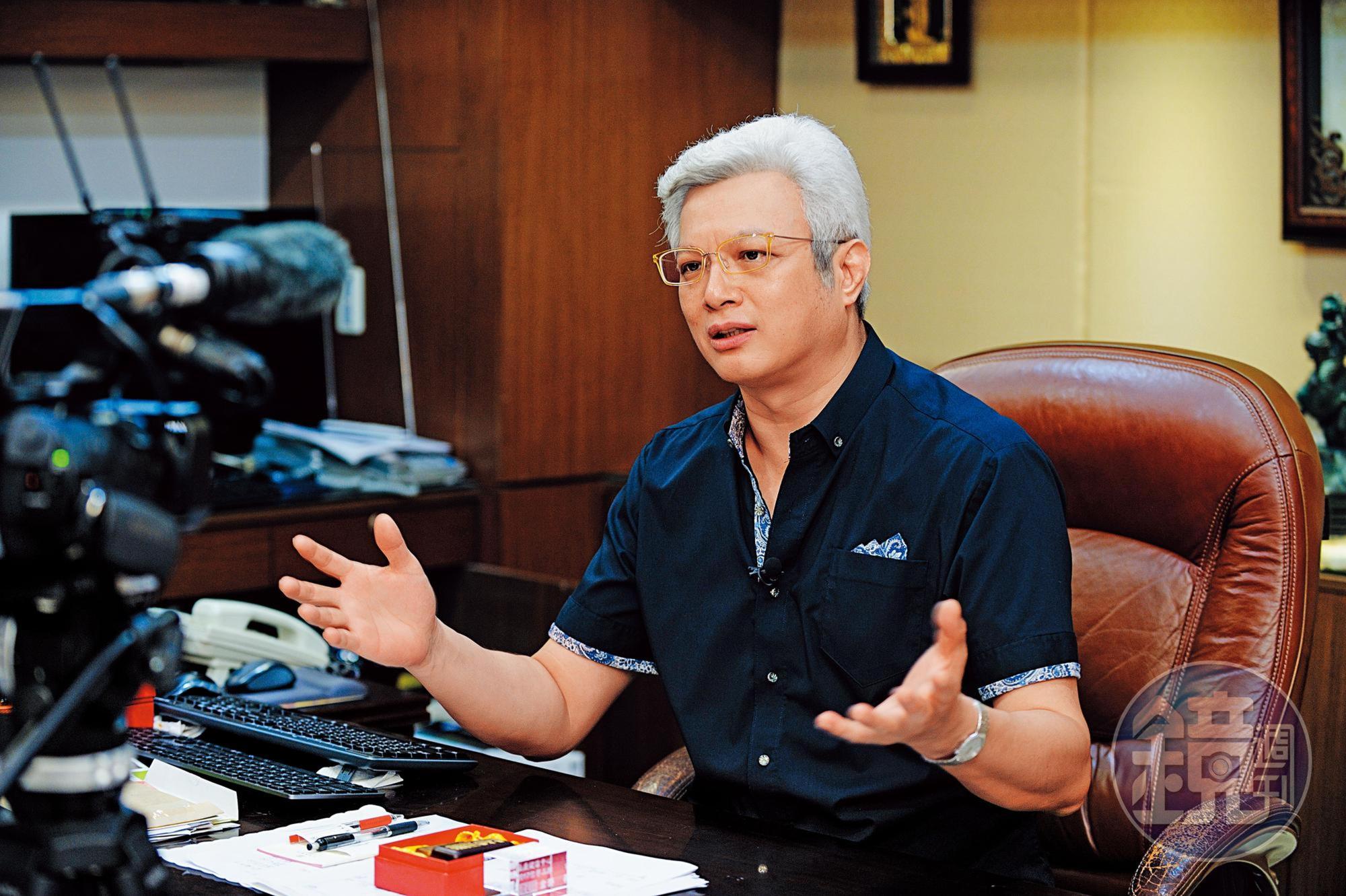 命理師蔡上機預測台灣2026年經濟與政治面趨勢。