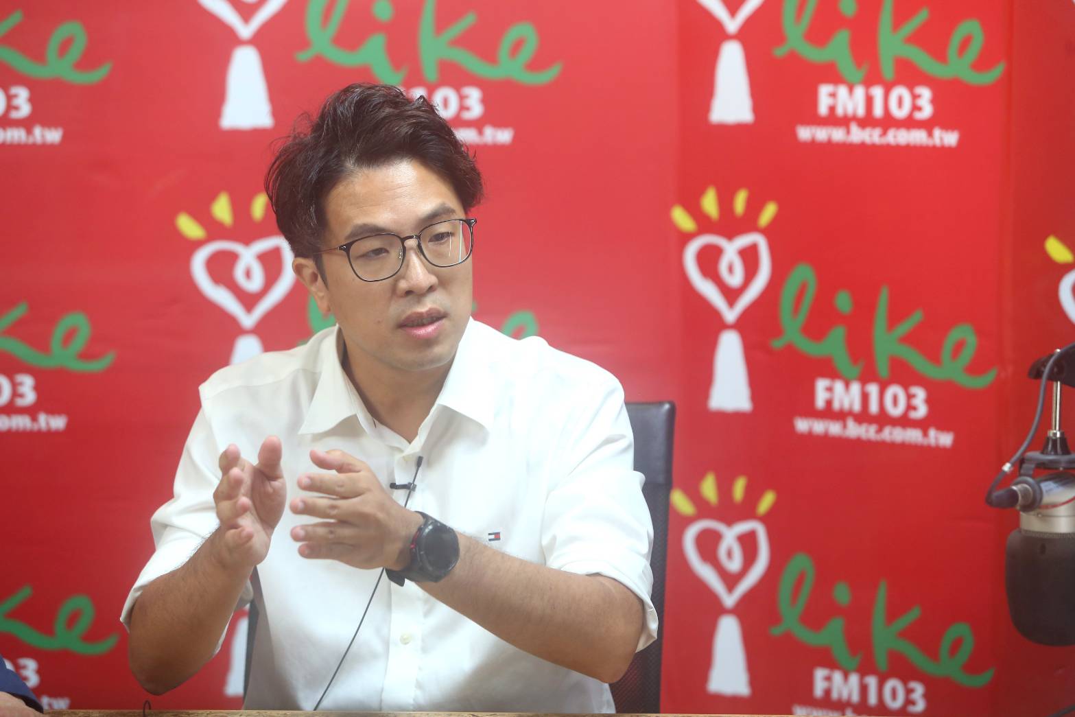 中共出手!港媒再控沈伯洋父「躲制裁和中國做生意」 國台辦要沈「自證清白」