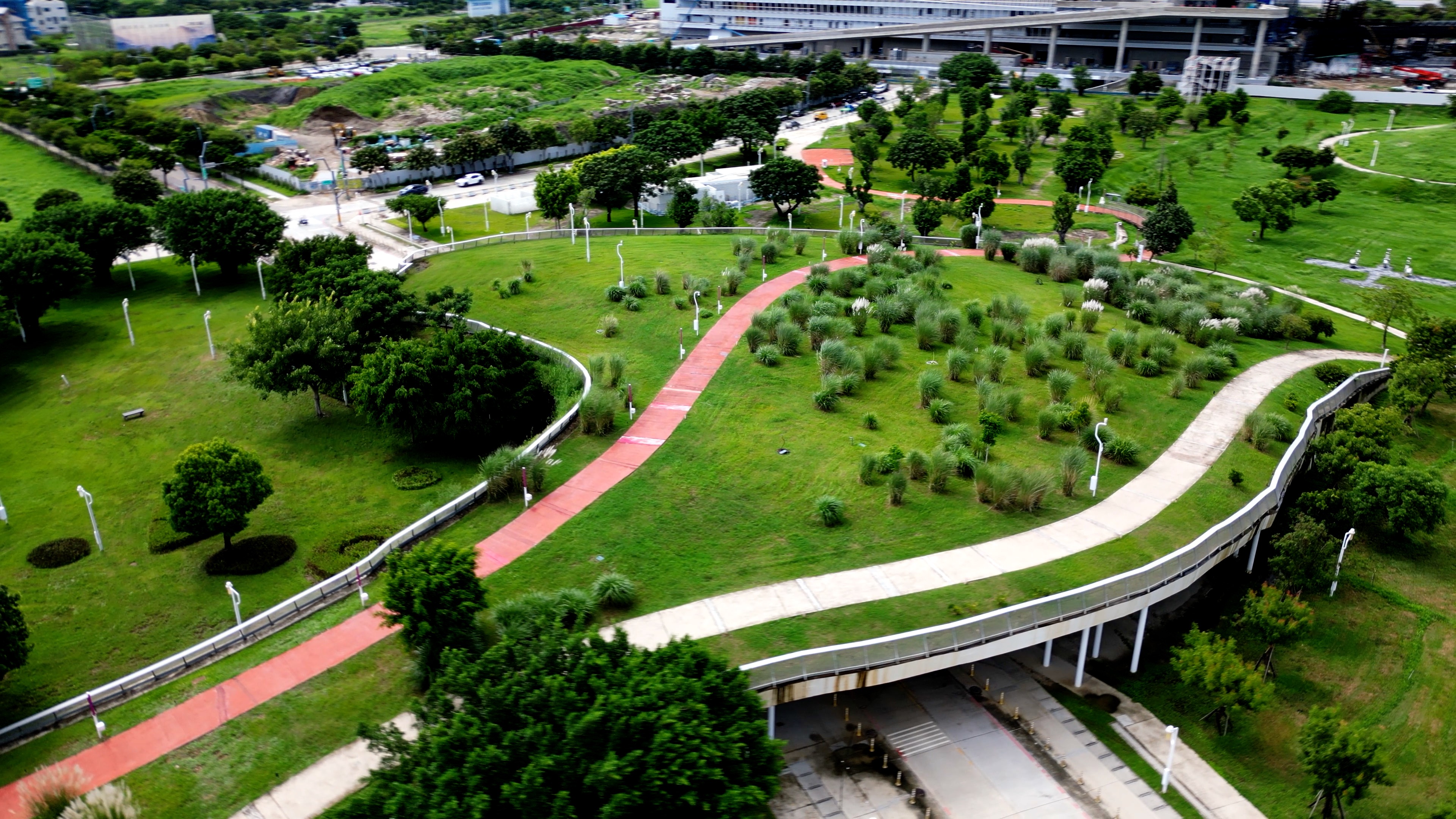 「水湳經貿園區」將借鏡紐約曼哈頓中央公園，打造萬坪綠意、文藝館藏，與產學地標共容的國際級城市，房市後市可期。