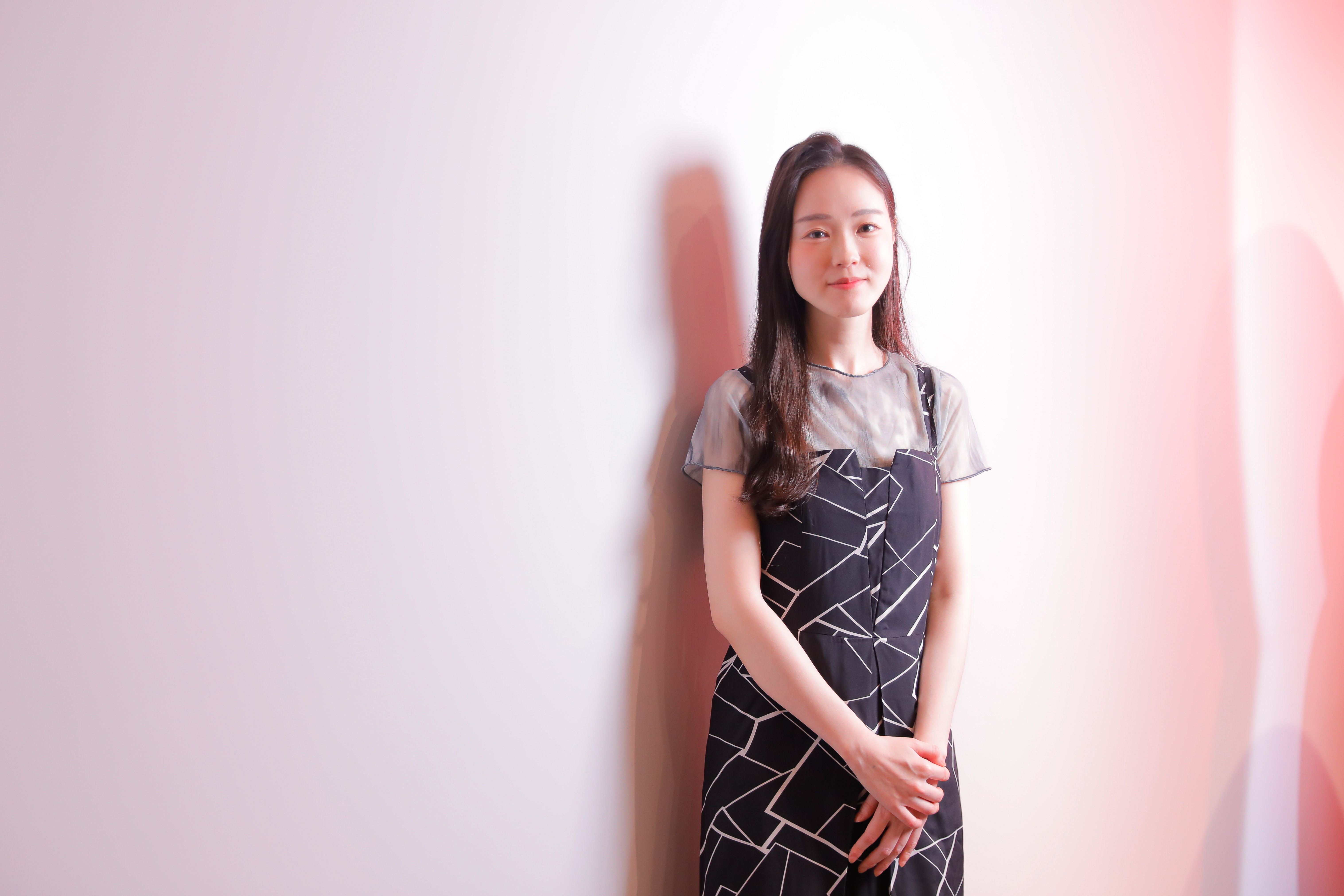 瑞coon從小喜歡看少女漫畫，兩小無猜的故事讓她感到療癒。