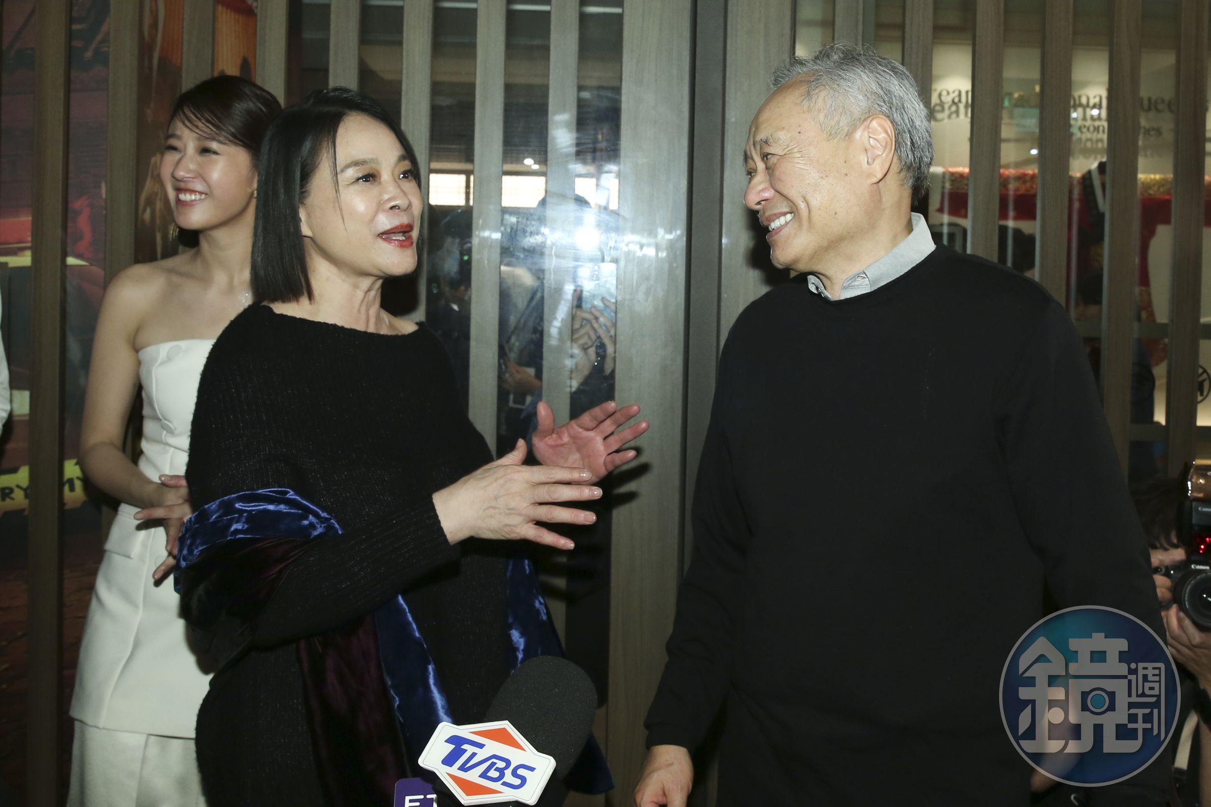 方志友(左起)、陸小芬、評審團主席李安。