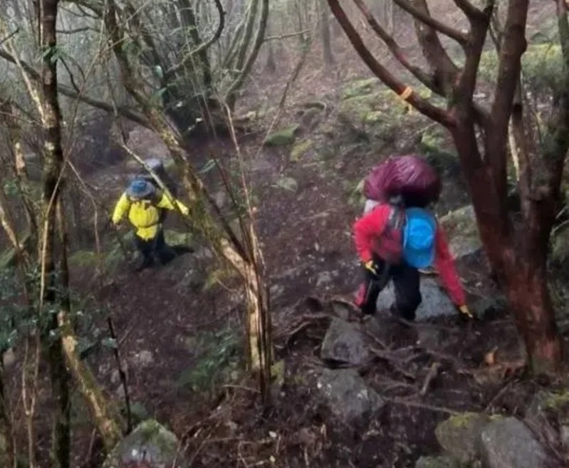 台東縣消防局今天入山救援女山友，預計下午抵達。（台東縣消防局提供）