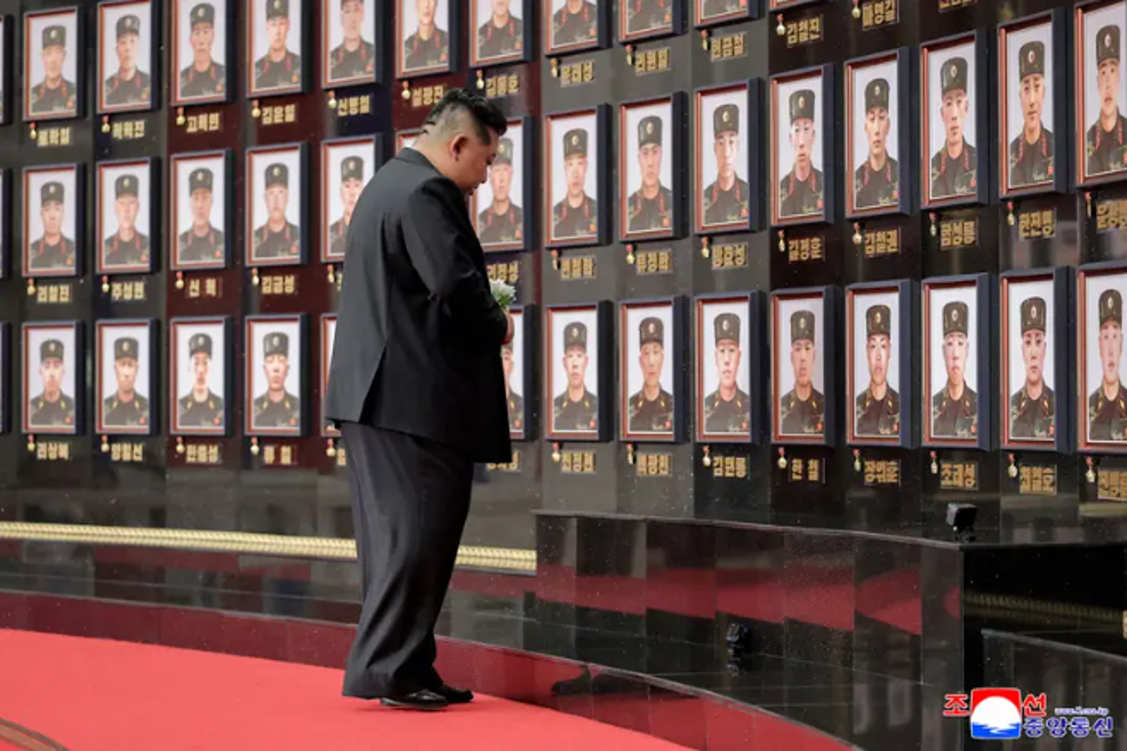 北韓派出1萬5,000名士兵赴俄，已有逾4,000人死傷，引發關注。（翻攝自朝中社）