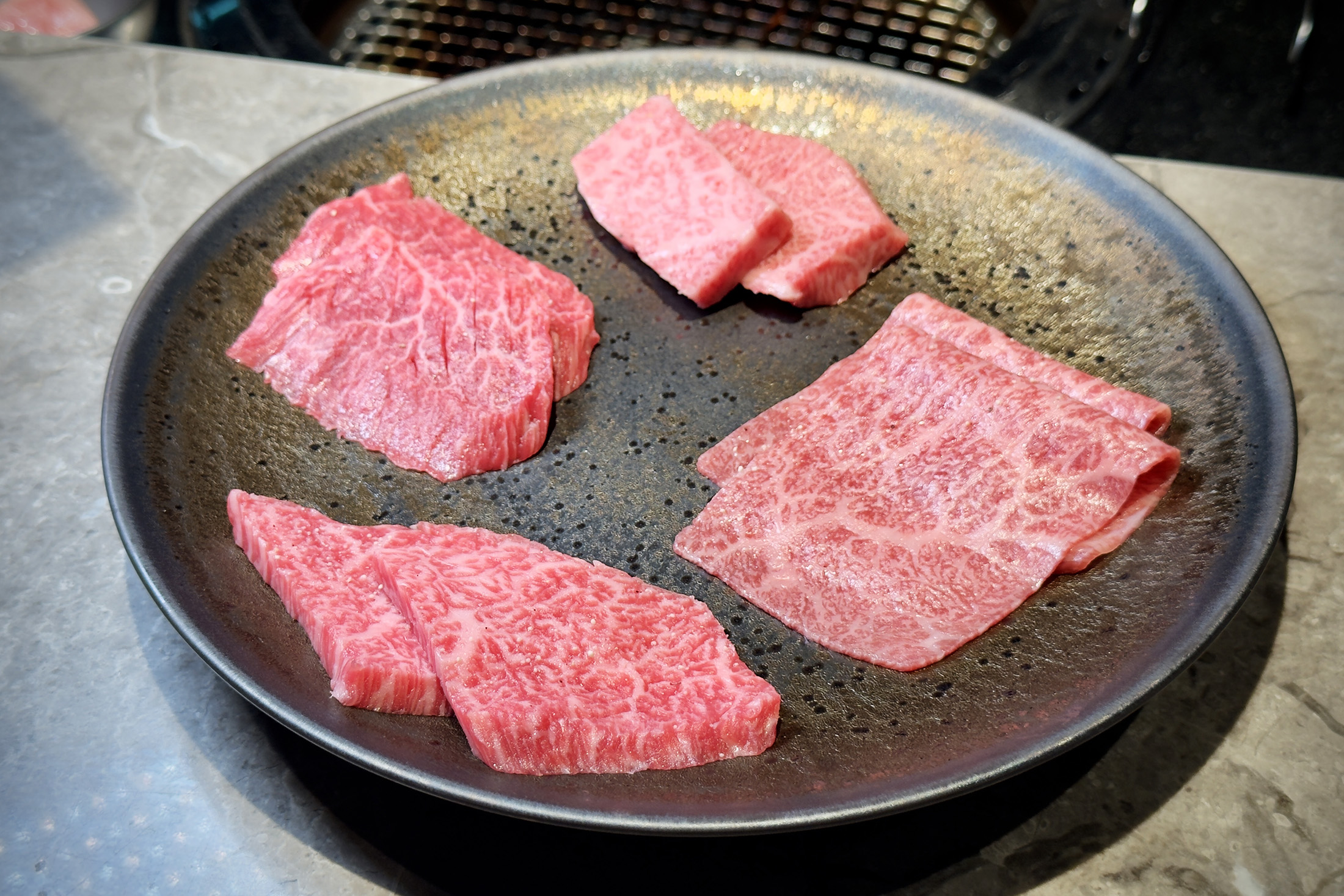 「日本和牛Combo」選用4種和牛部位，包括後臀上蓋、後臀芯、貝身及霜降橫隔膜，完整解鎖和牛的多種口感與滋味。