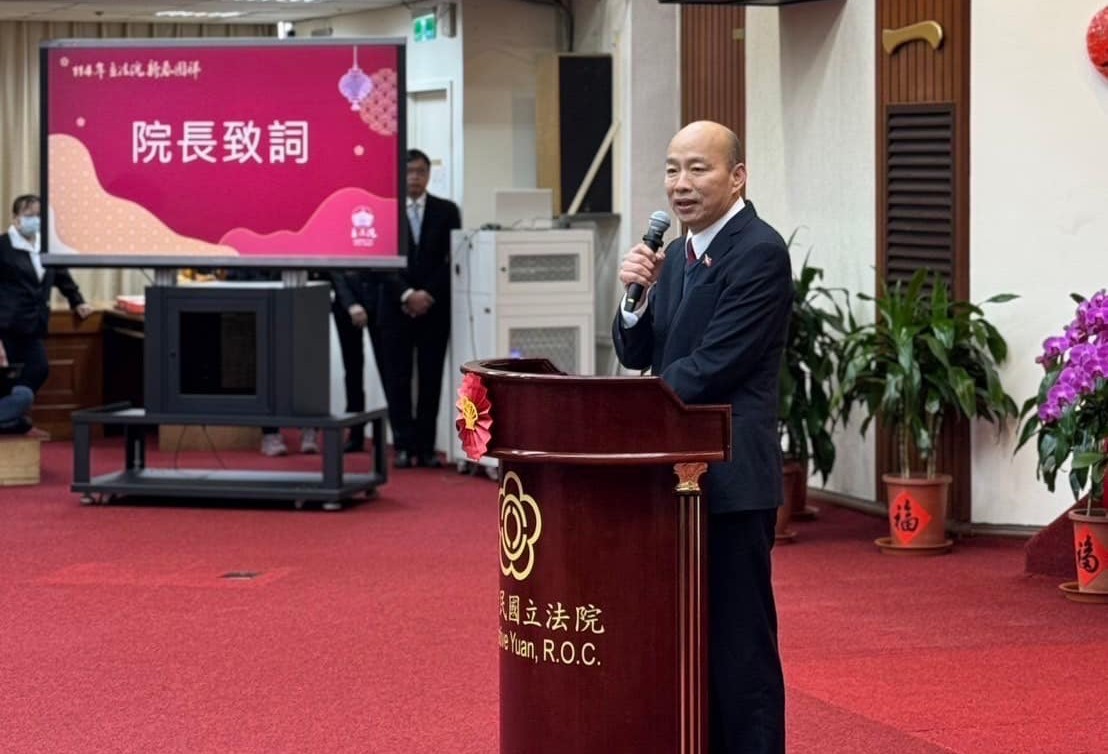 韓國瑜呼籲法務部應思考在家屬釘上棺木前，讓柯文哲能見父親最後一面。（翻攝自臉書＠韓國瑜）