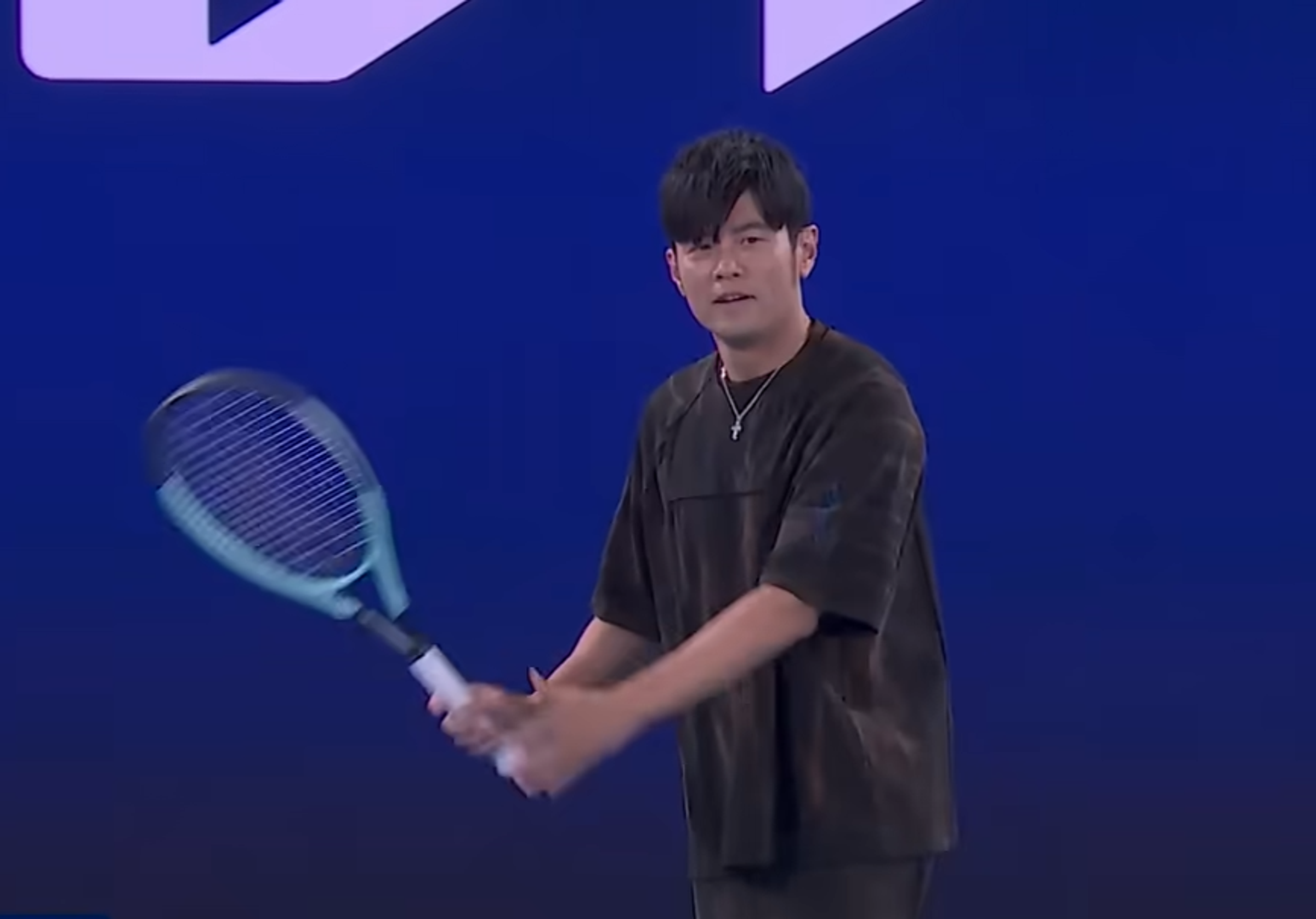 周杰倫在澳網「一分大滿貫」表現讓人印象深刻。(翻攝 Australian Open YouTube頻道)