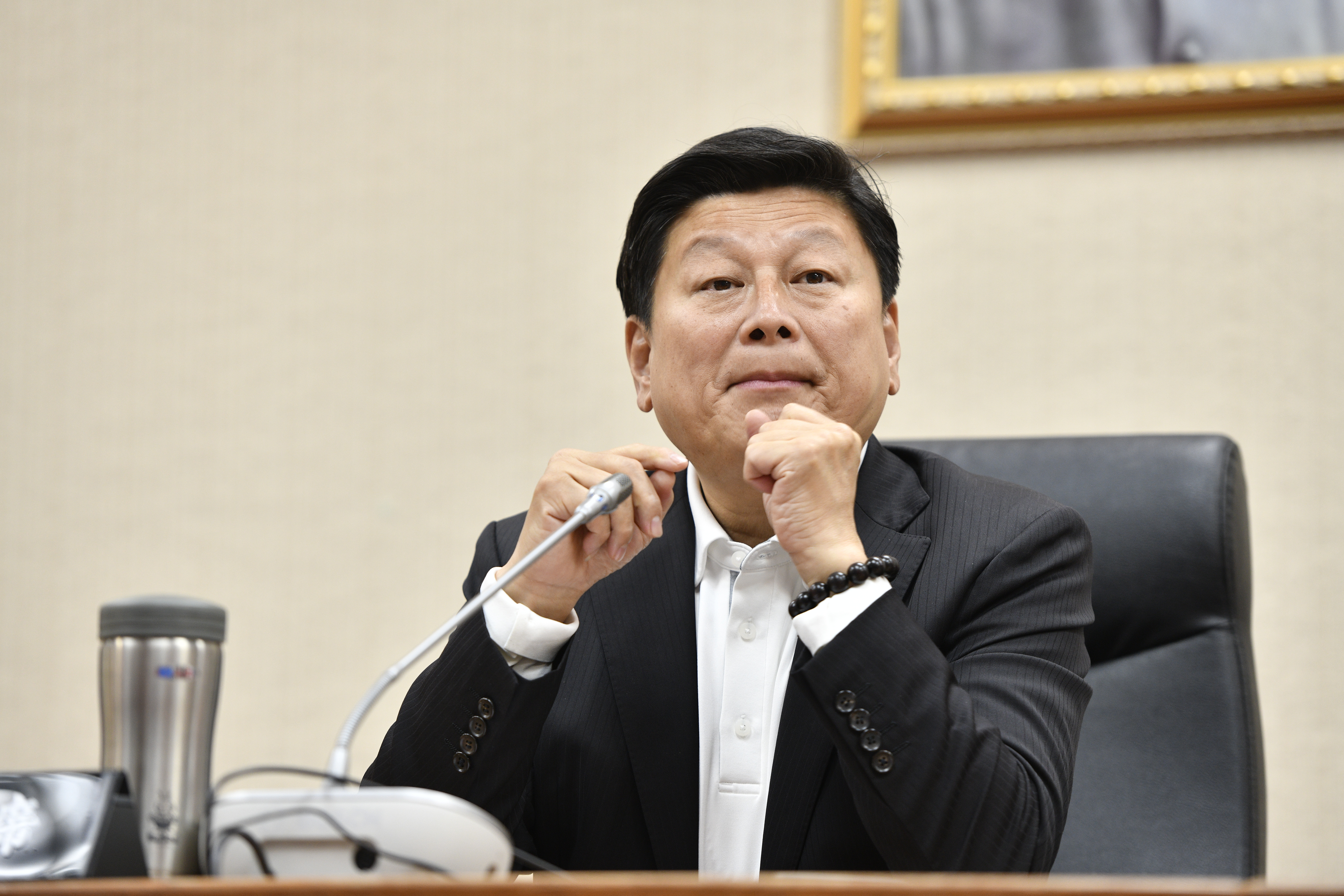 律師黃帝穎今po文指傅崐萁（圖）麻煩大了，「依據貪污治罪條例規定『藉勢藉端索賄罪』是10年以上徒刑重罪，最重處無期徒刑。」（本刊資料照）