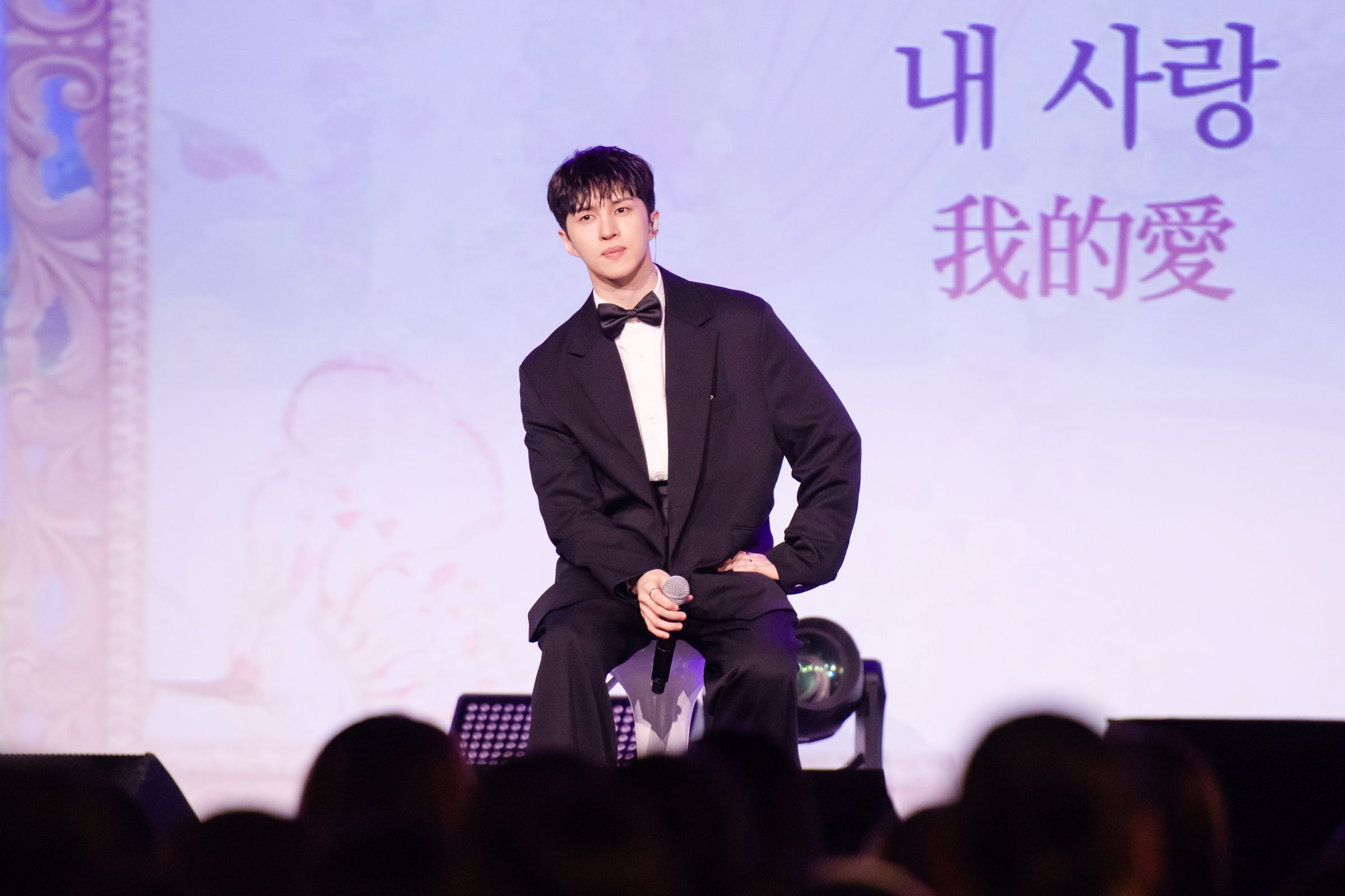 KEN唱了韋禮安〈如果可以〉展現苦練標準中文發音。(ON INN ASIA提供)
