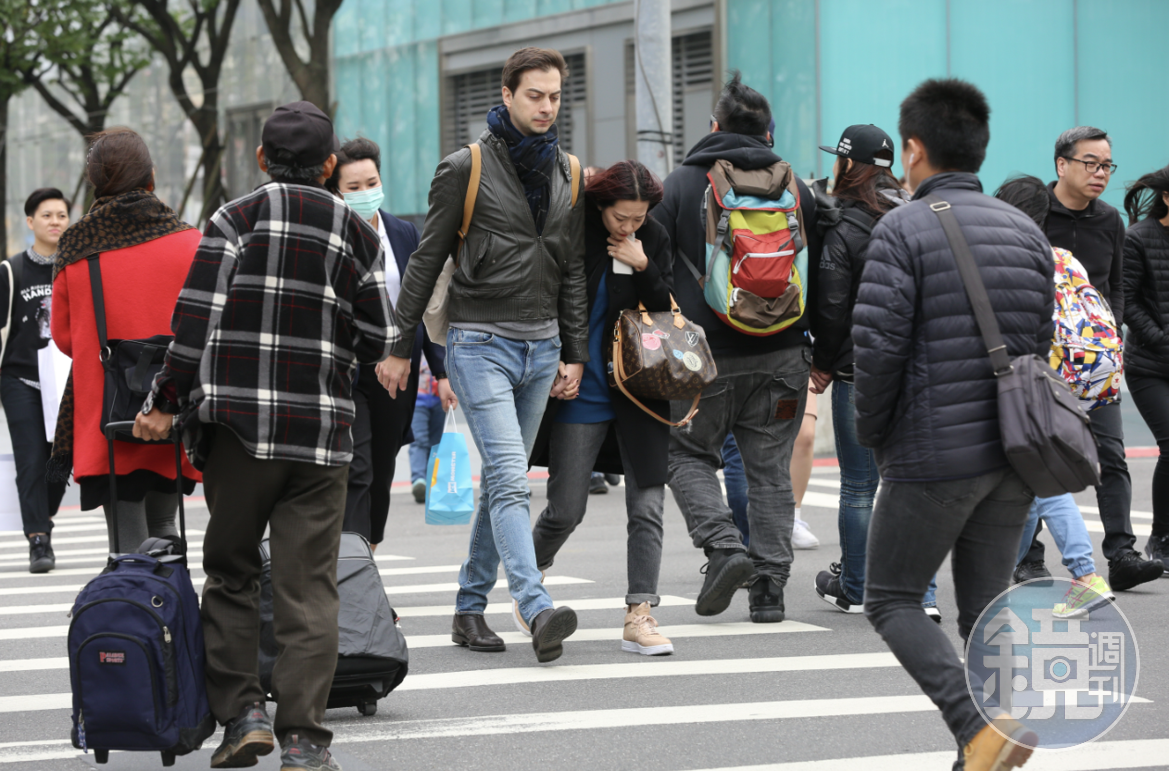 氣象署針5縣市發布低溫特報,並提醒週六及週日清晨會是最冷的時刻。