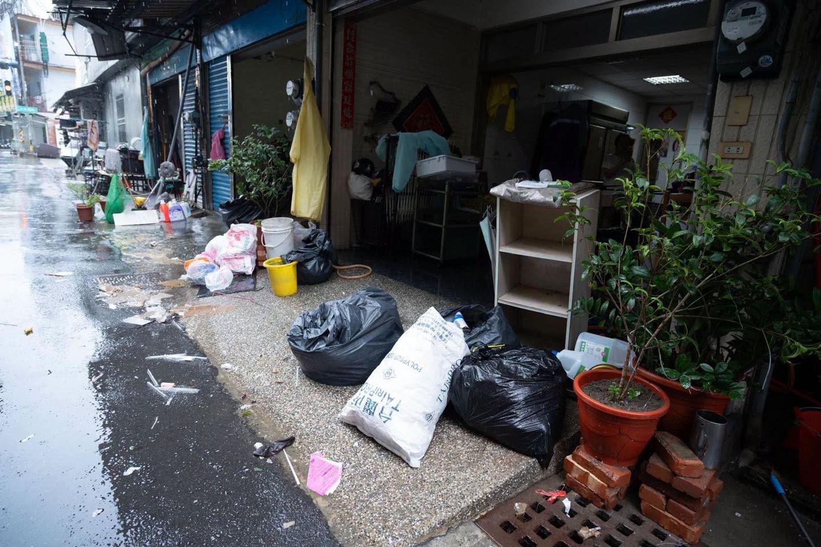 颱洪保險攻略1/豪雨淹屋住宅火險只賠8千! 想賠更多得加保這一張