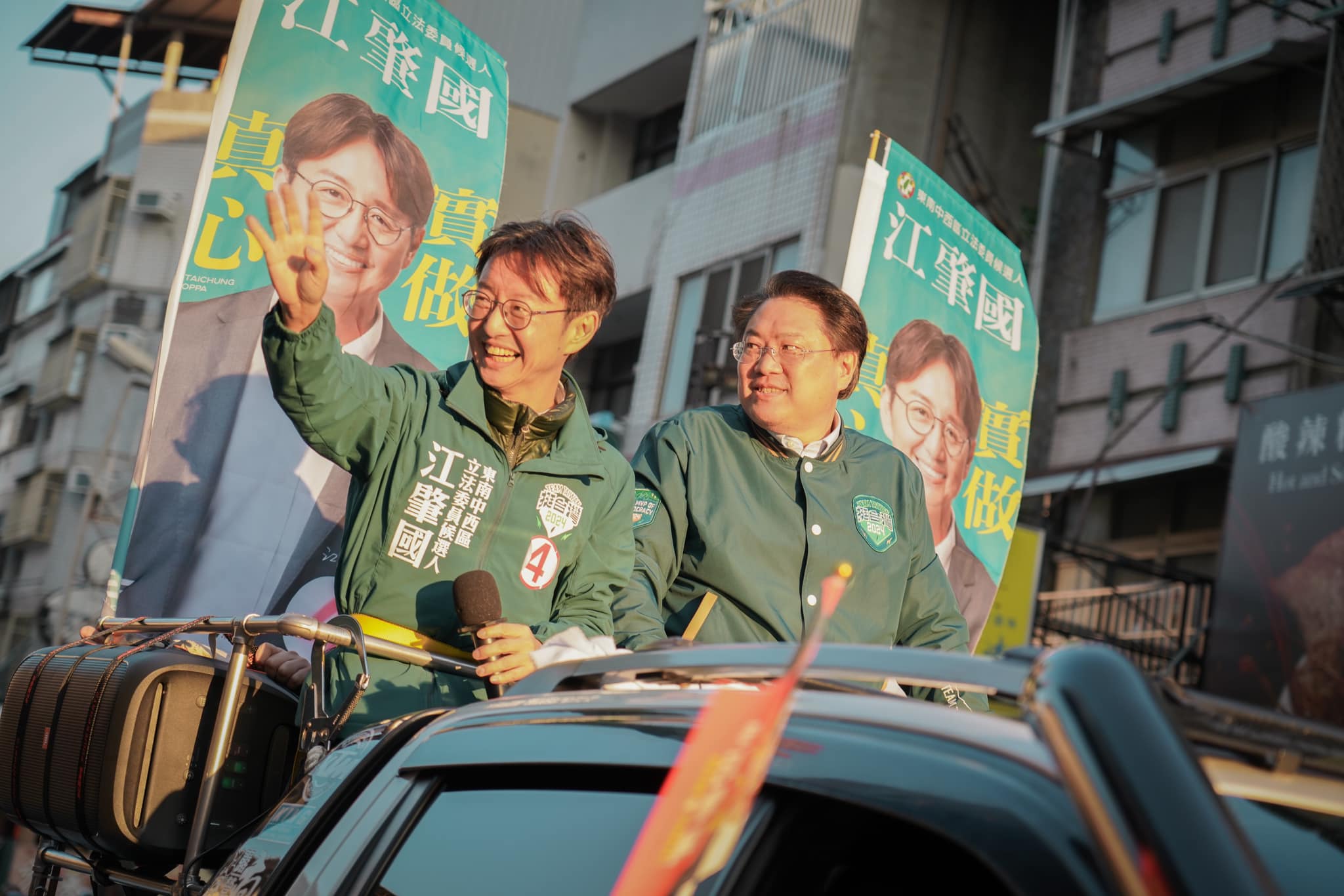 江肇國承諾進國會推動更多動物福利政策，要當毛小孩們的最大後盾。（翻攝自江肇國臉書）