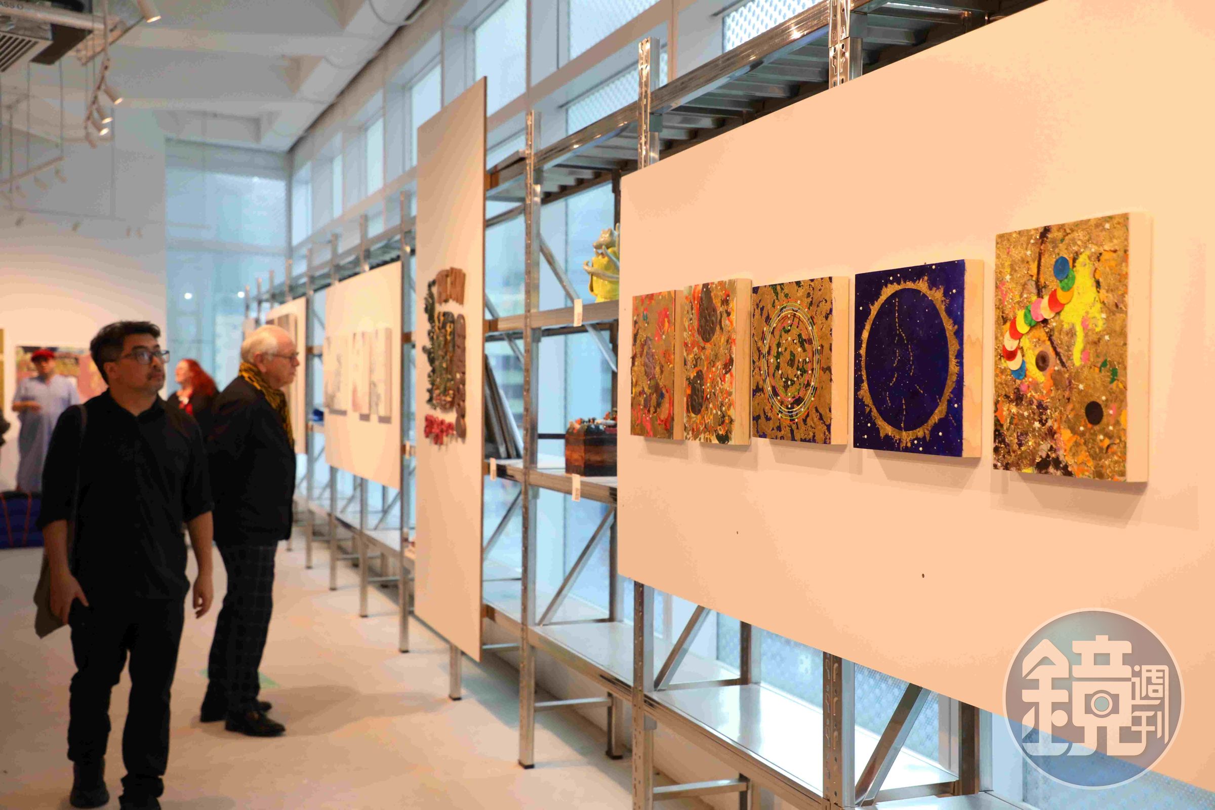 許多人在去灣仔會展中心看Art Basel之前,會先造訪H Queen's。