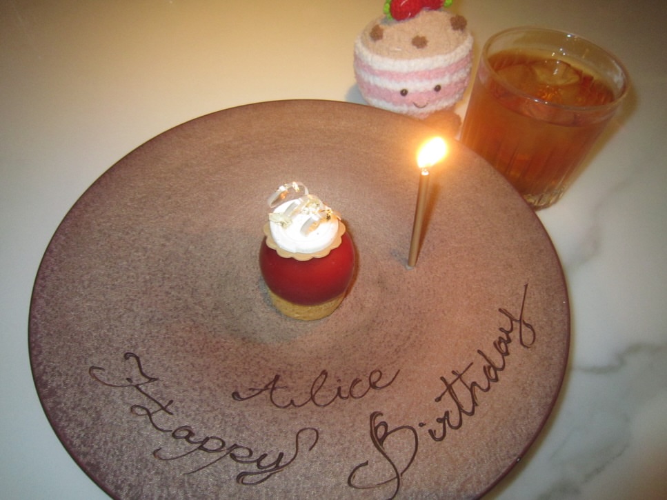 許老三慶祝14歲生日,在社群分享多張照片。(翻攝自IG@alice_hsuuu)