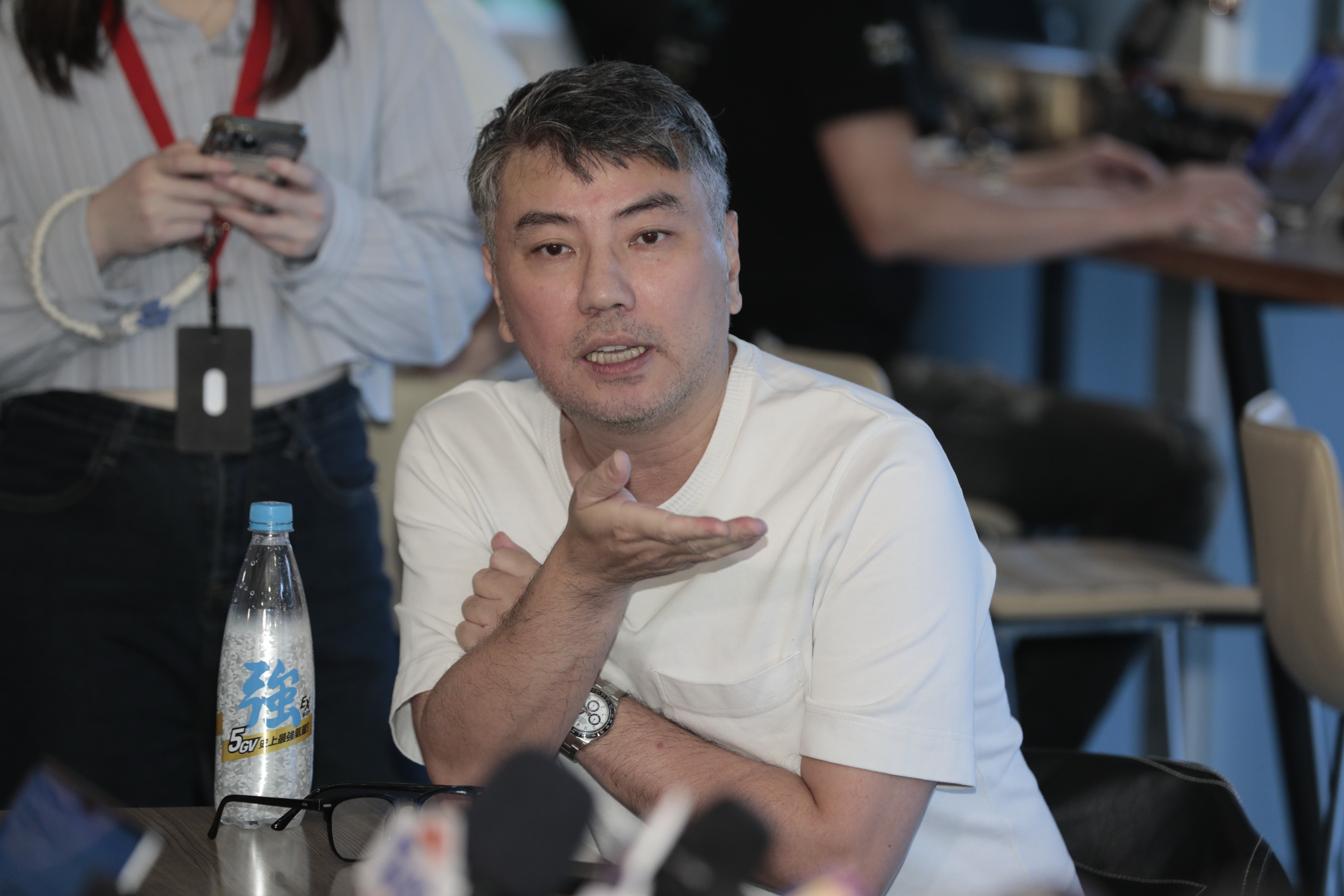 詹仁雄集結男團成員，推出年度戲劇計畫。