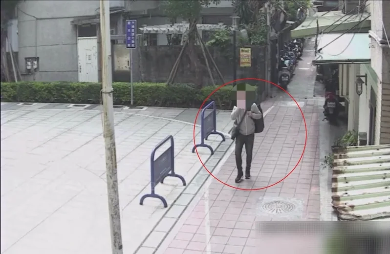 新北市蘆洲區發生弒親命案，警方動員大批警力追緝，歷經近45小時，終於在新莊將36歲廖姓嫌犯逮捕歸案。（翻攝畫面）