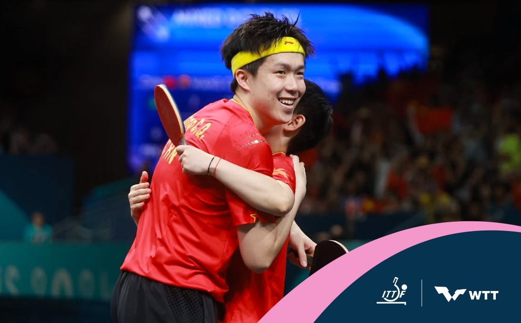 中國的王楚欽這次奧運名列男單第一種子，沒想到竟在32強賽事就被瑞典選手淘汰。（翻攝X @WTTGlobal）