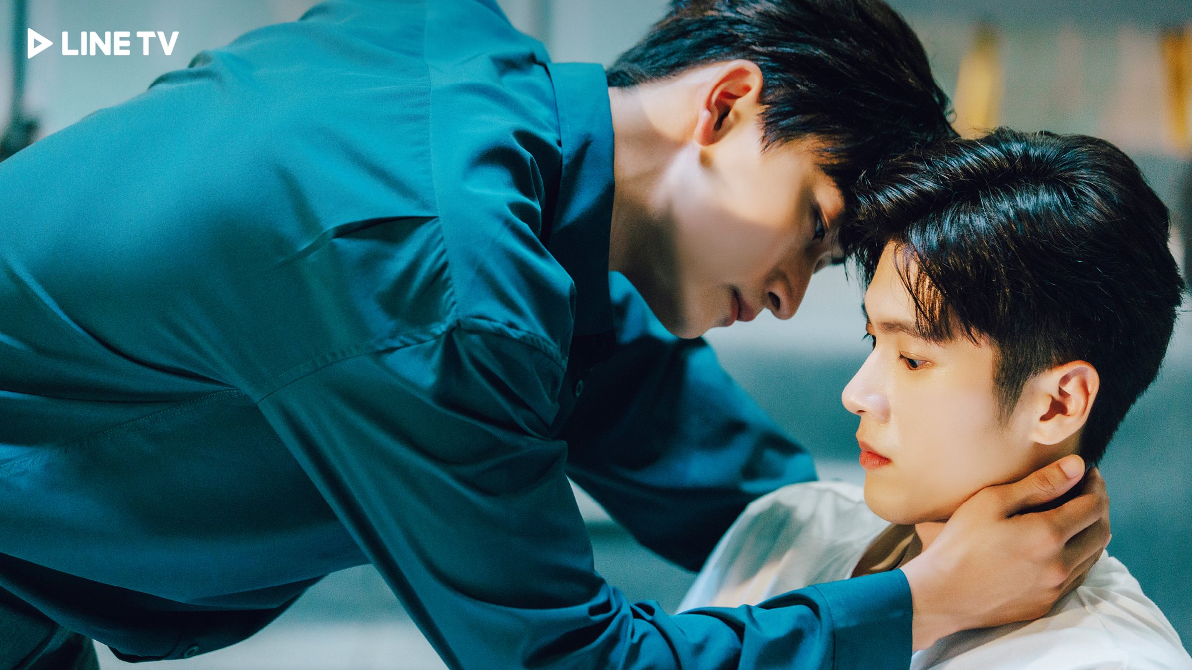 《獨佔接班人》毛祁生(左)、張家陞在音樂祭事件後曖昧感再度升級(LINE TV提供)