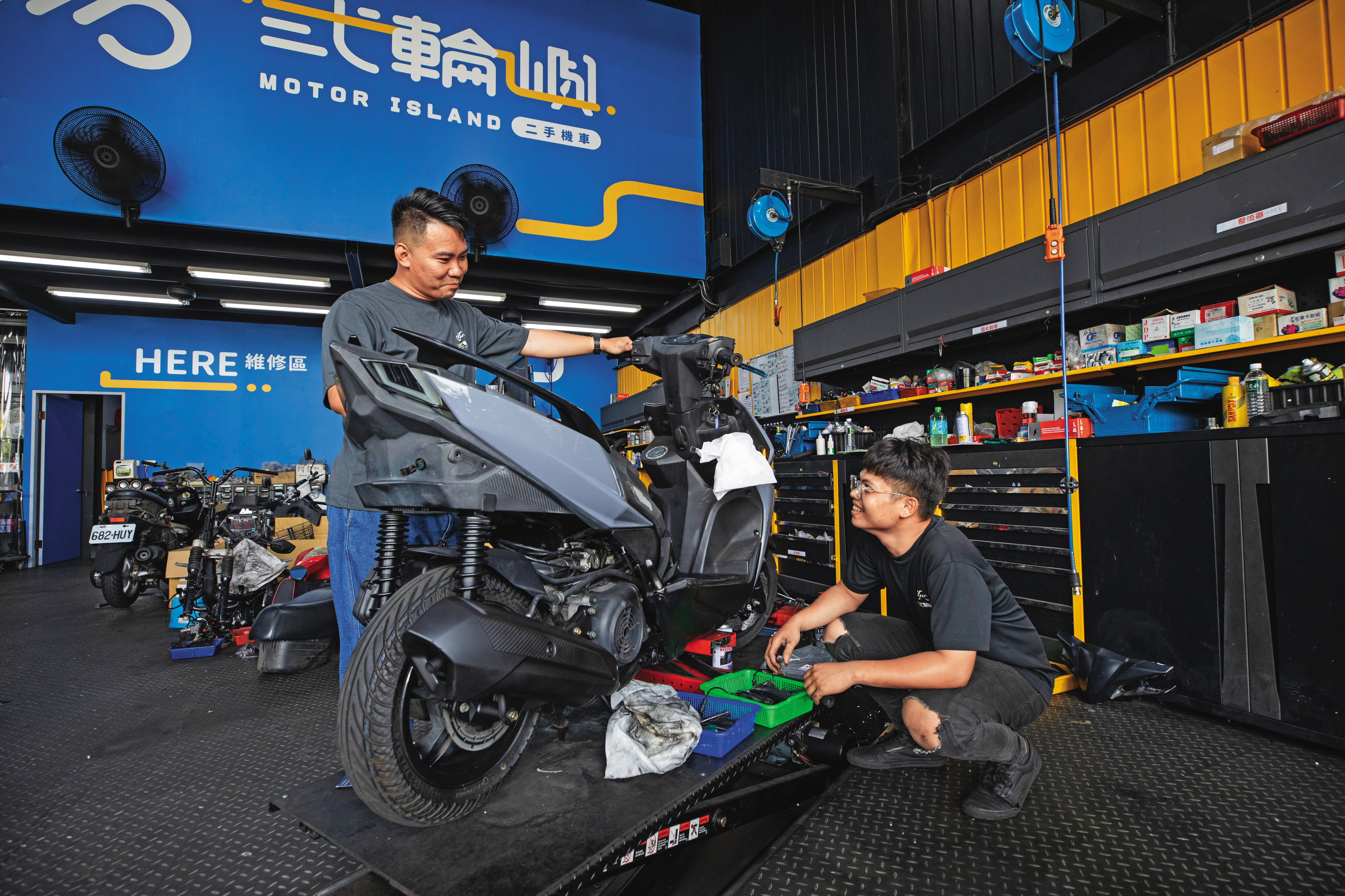 貳輪嶼收車後都會檢測、維修和整理，因二手車買賣業務增加，只維修自售的二手機車。