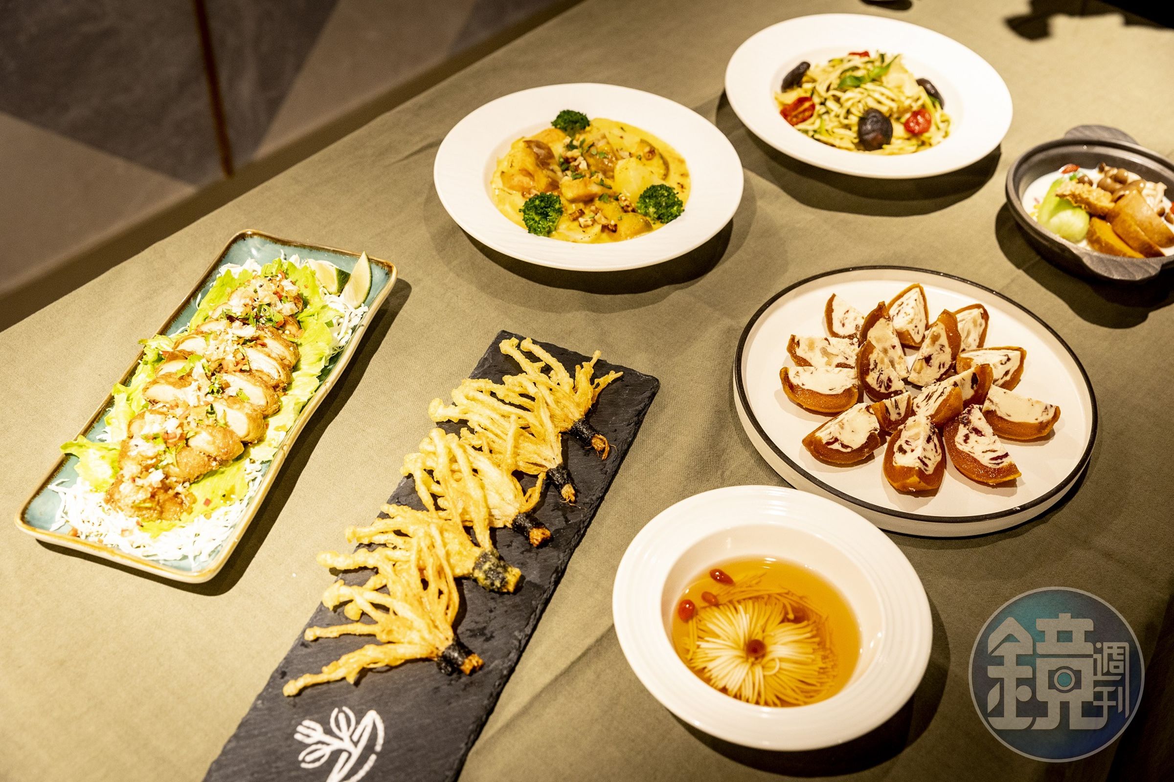 七道精選新光站前店「限定」蔬食料理,慶祝果然匯展店。(攝影組)