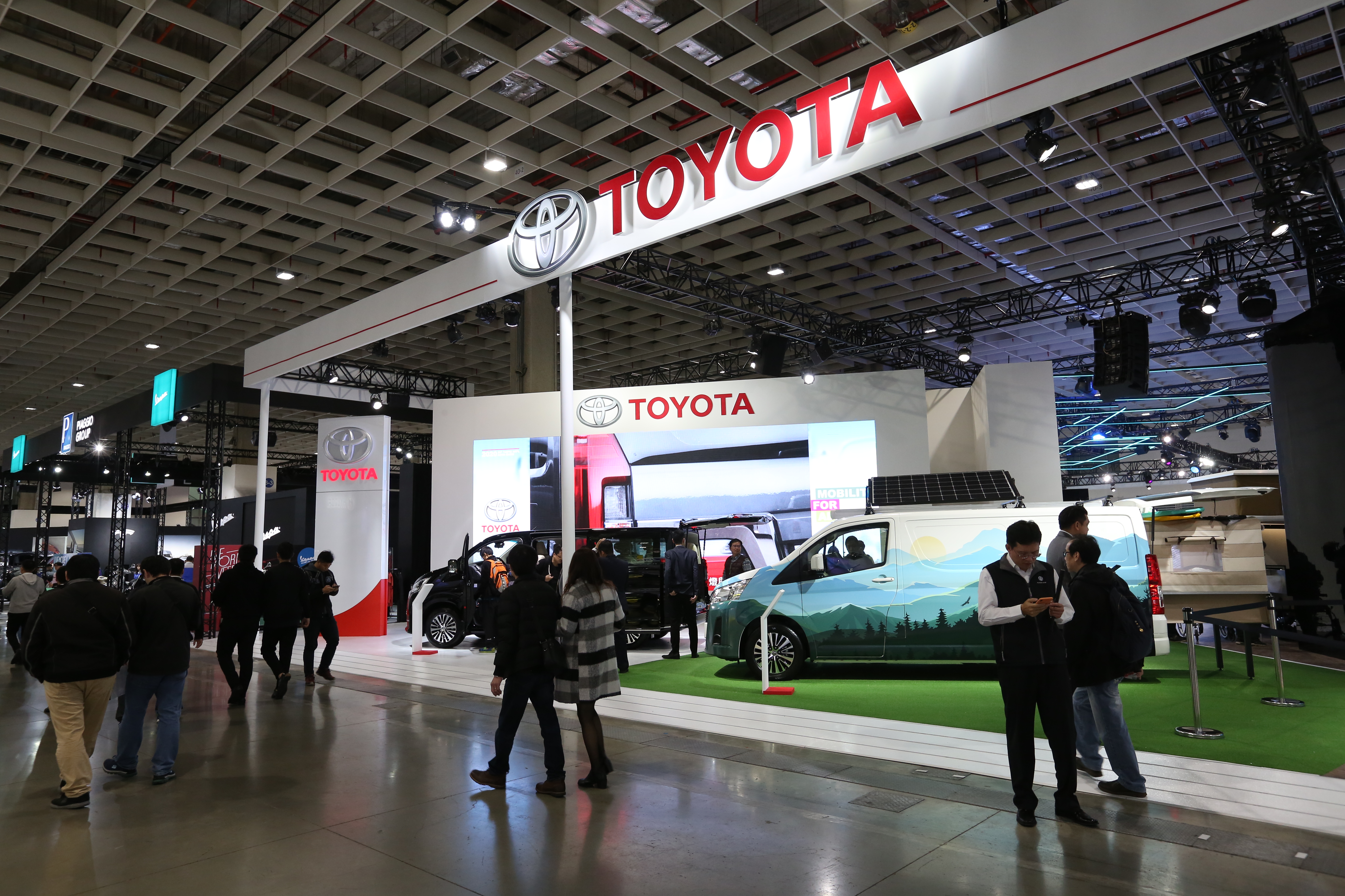 關稅、貨物稅打亂車廠銷售節奏,下半年銷售數字得要急起直追扳回一城。(本刊資料照)