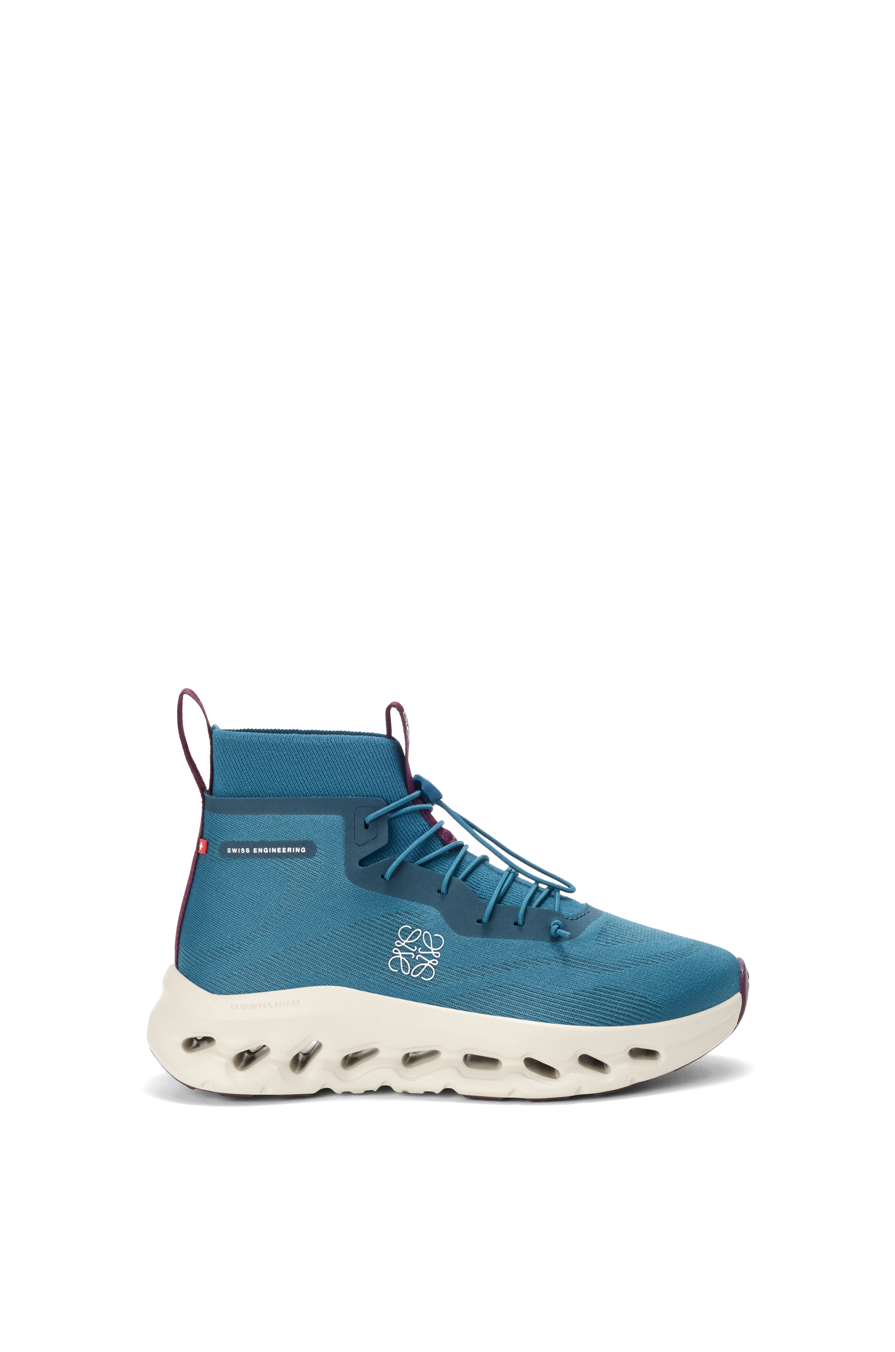 Cloudtilt HIs男士運動鞋。NT$20,000（LOEWE提供）