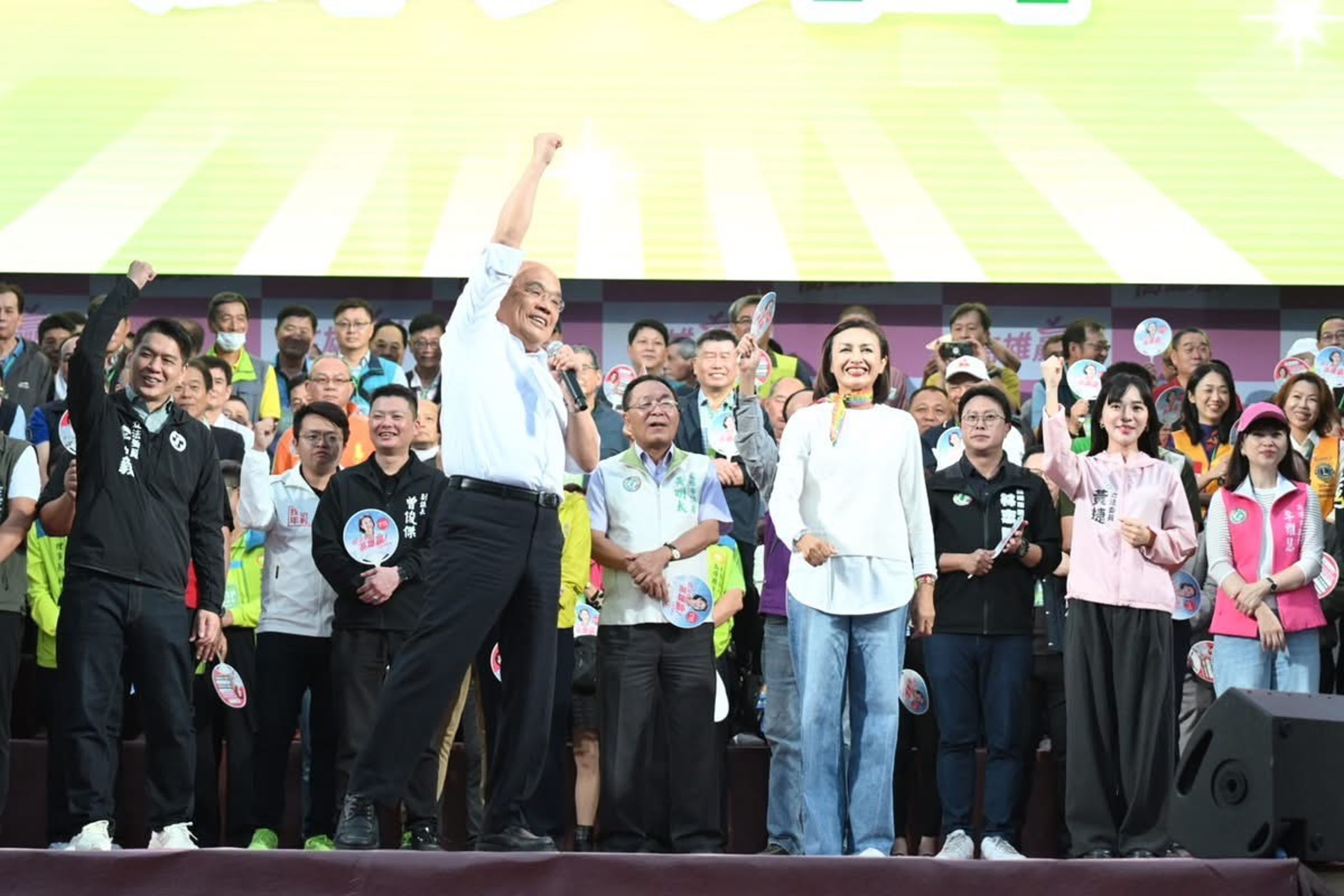 有民調指出邱議瑩民調領先,引發民進黨內派系之爭的議論。(翻攝邱議瑩臉書)
