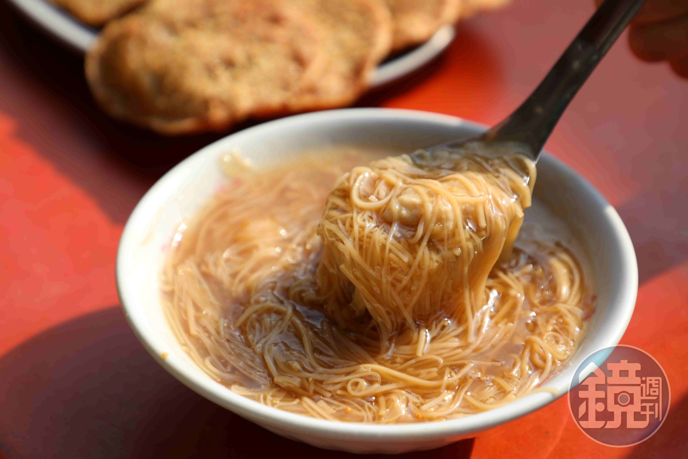 阿蘭阿嬤的「麵線焿」口感非常清爽。(50元/小碗、60元/大碗)