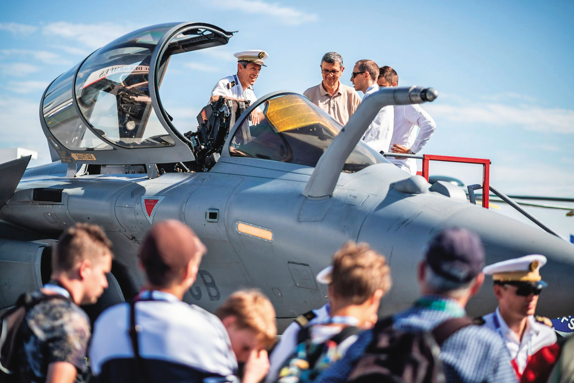 全球主要大國積極提升航太防衛實力，國防預算連年飆升。（法國巴黎航空展提供）